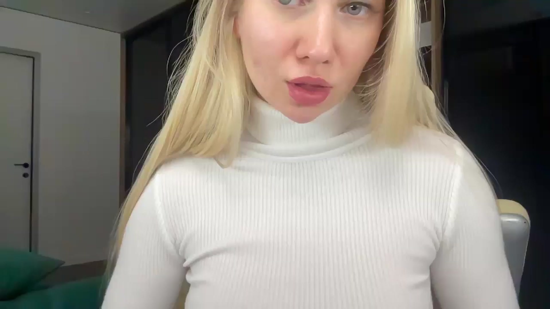 Gallery image thumbnail from Miss_Sylvia's myfreecams stream on, 01/18/2026, 18:43 image 11 of 20