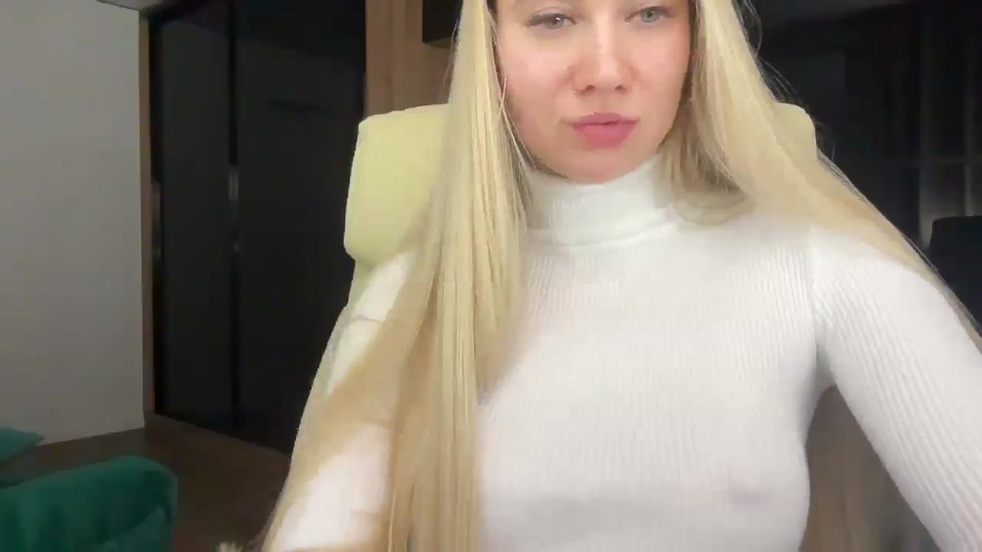 Gallery image thumbnail from Miss_Sylvia's myfreecams stream on, 01/18/2026, 21:05 image 8 of 20