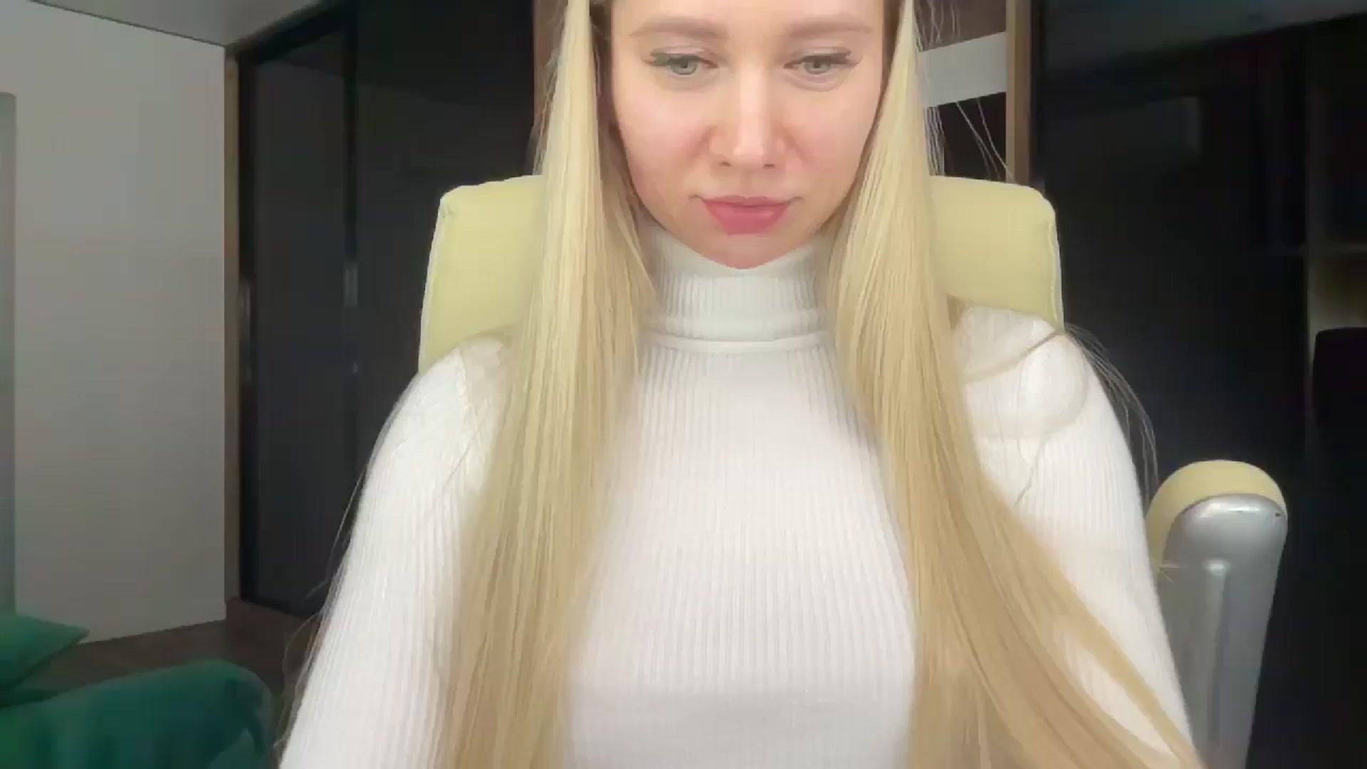 Gallery image thumbnail from Miss_Sylvia's myfreecams stream on, 01/18/2026, 21:05 image 1 of 20