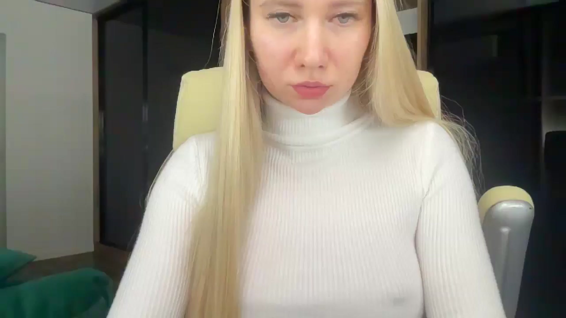 Gallery image thumbnail from Miss_Sylvia's myfreecams stream on, 01/18/2026, 21:05 image 4 of 20
