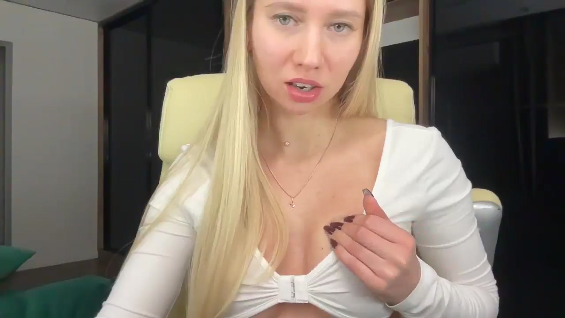 Gallery image thumbnail from Miss_Sylvia's myfreecams stream on, 01/21/2026, 20:22 image 15 of 20