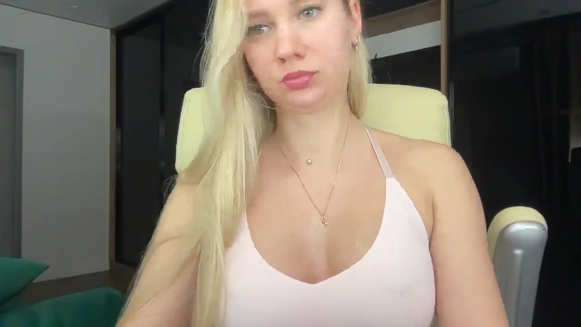 Gallery image thumbnail from Miss_Sylvia's myfreecams stream on, 01/22/2026, 19:23 image 5 of 20