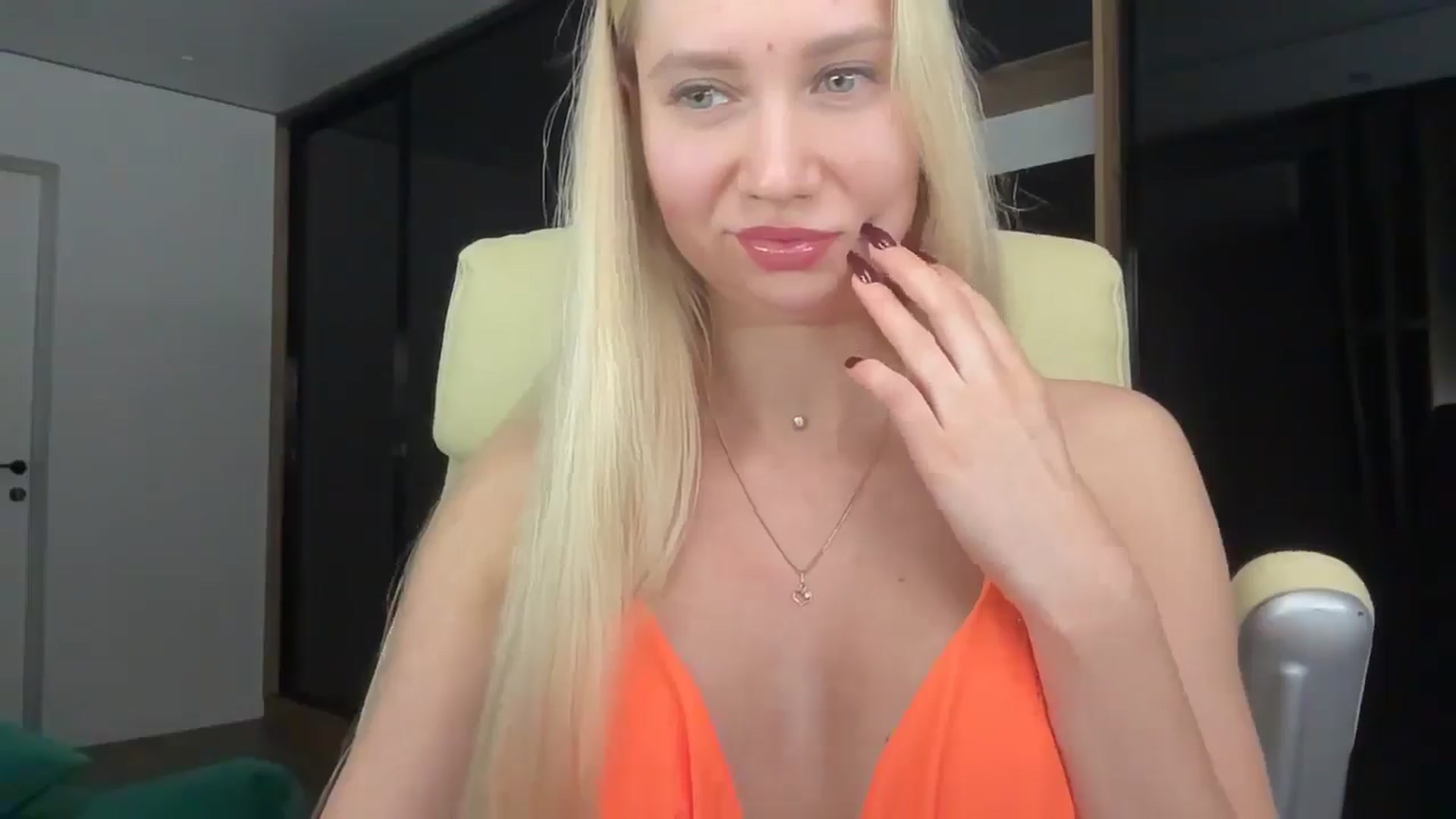 Gallery image thumbnail from Miss_Sylvia's myfreecams stream on, 01/25/2026, 16:17 image 10 of 20