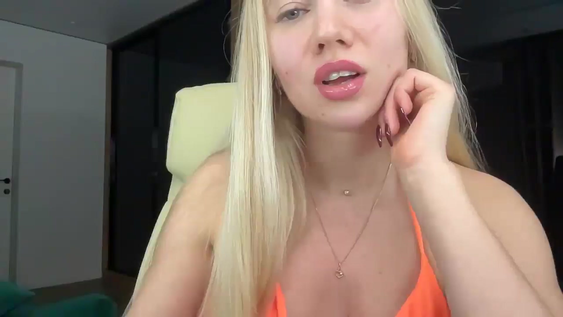 Gallery image thumbnail from Miss_Sylvia's myfreecams stream on, 01/25/2026, 16:17 image 14 of 20