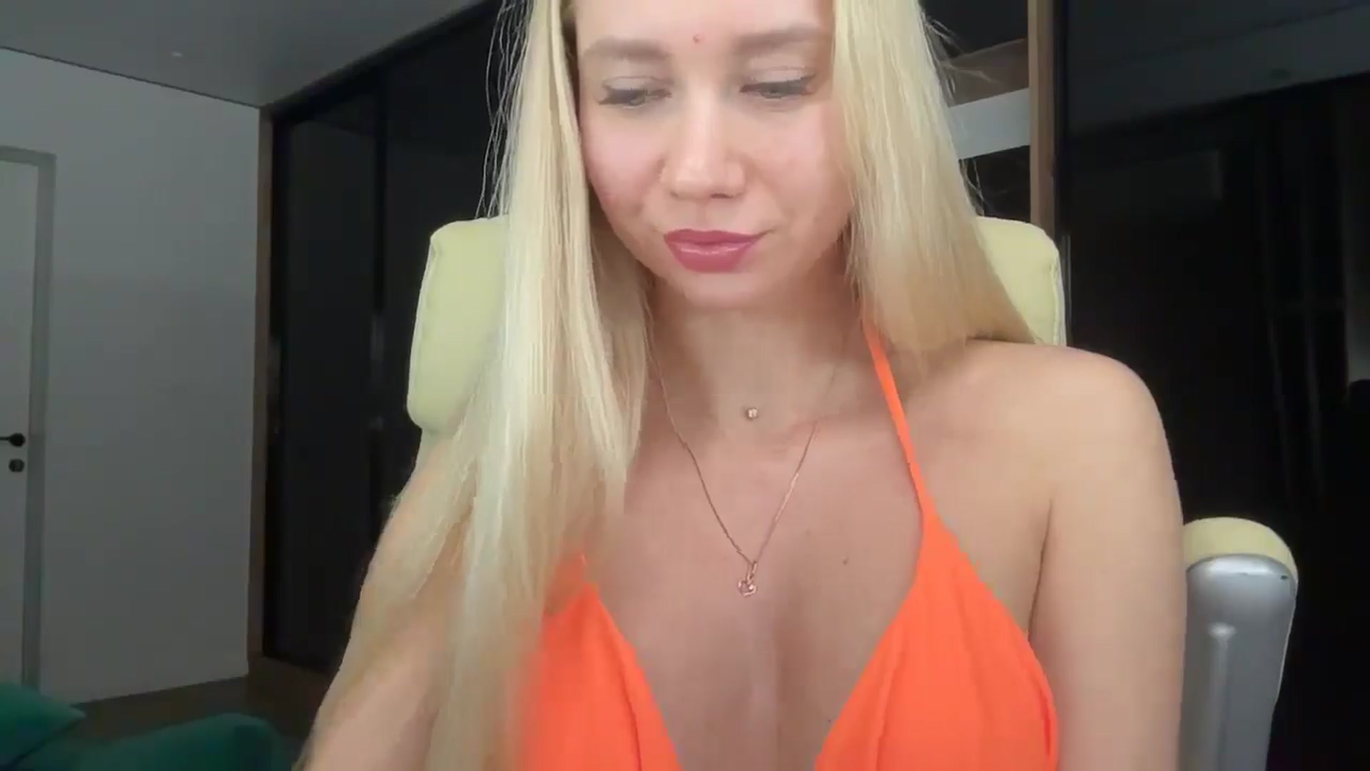 Gallery image thumbnail from Miss_Sylvia's myfreecams stream on, 01/25/2026, 16:17 image 13 of 20