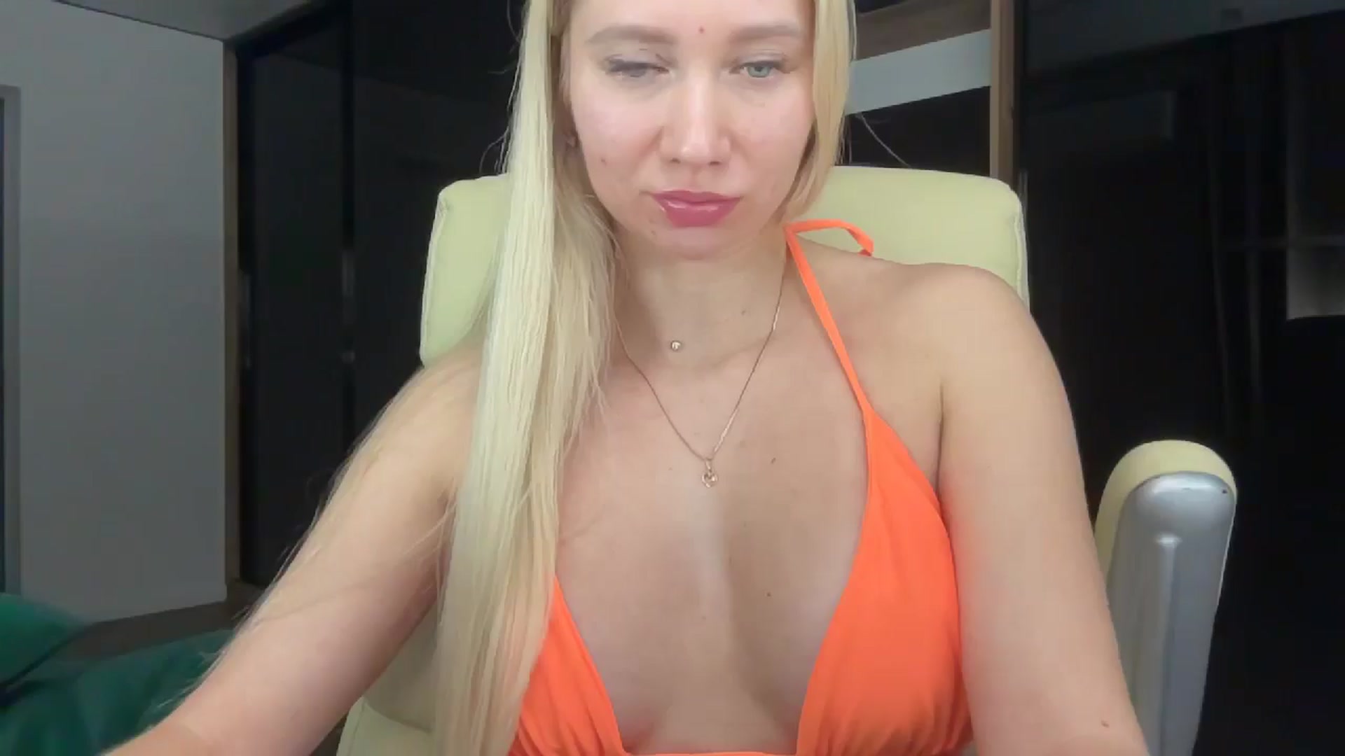 Gallery image thumbnail from Miss_Sylvia's myfreecams stream on, 01/25/2026, 18:19 image 8 of 20
