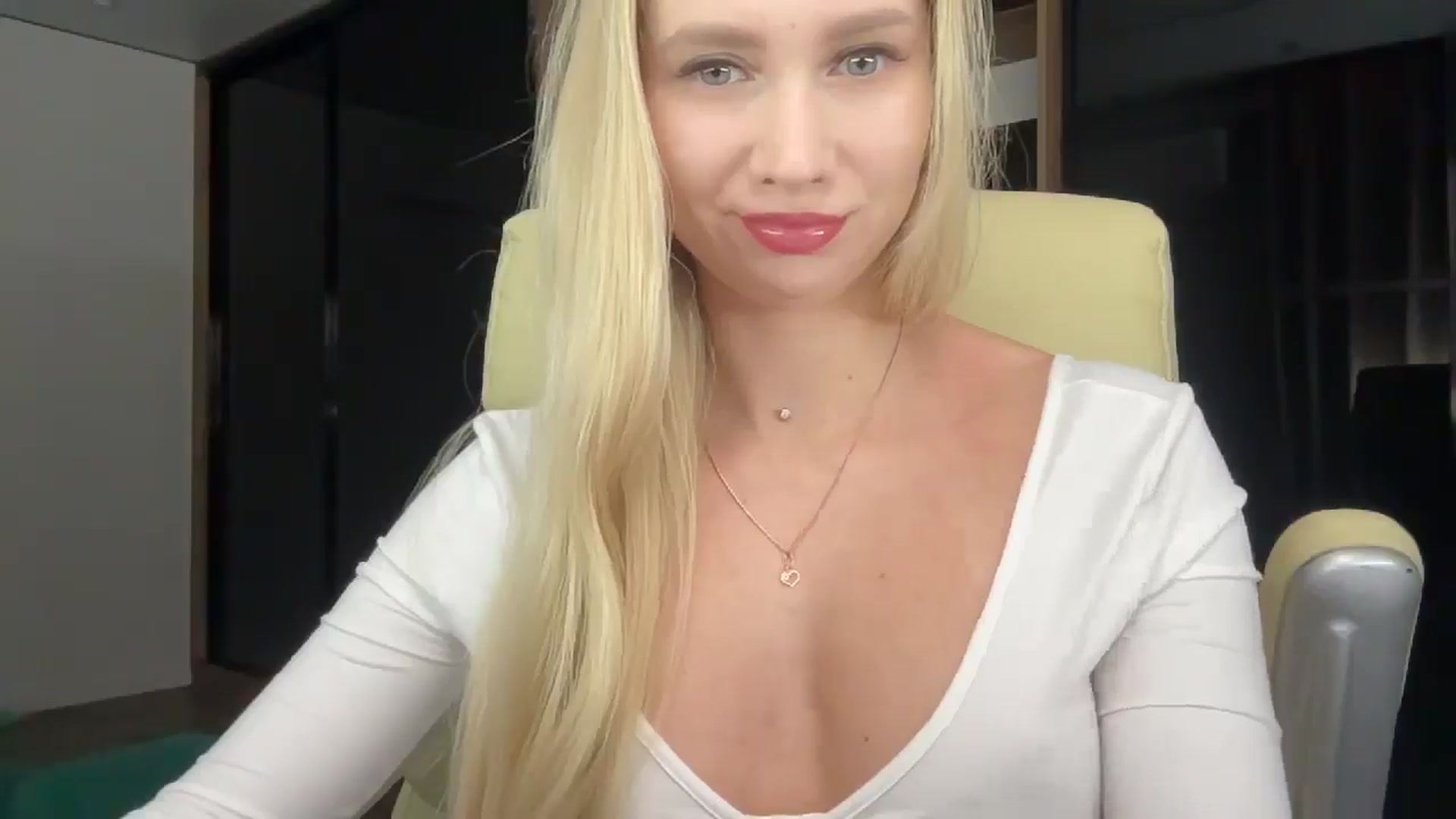 Gallery image thumbnail from Miss_Sylvia's myfreecams stream on, 01/26/2026, 16:12 image 7 of 20