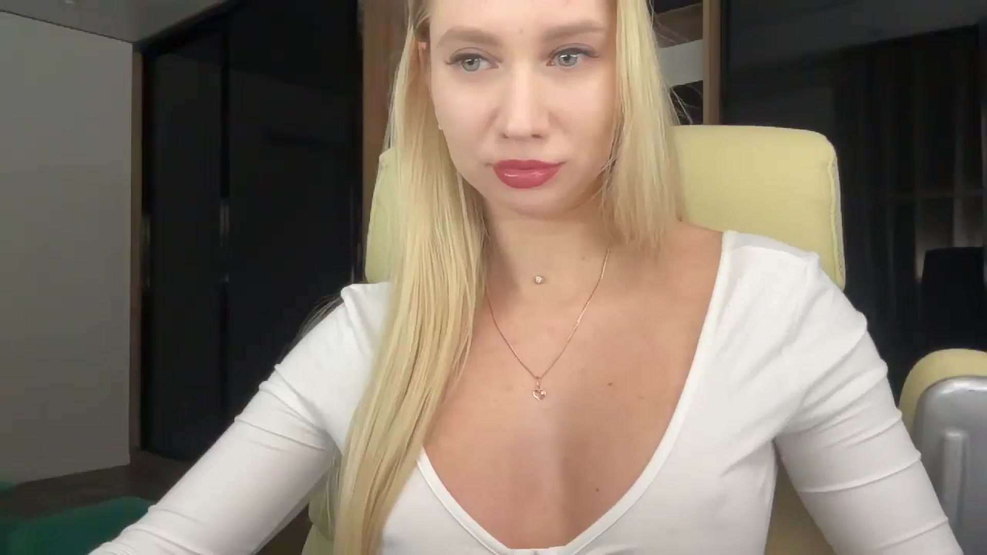Gallery image thumbnail from Miss_Sylvia's myfreecams stream on, 01/26/2026, 16:12 image 13 of 20