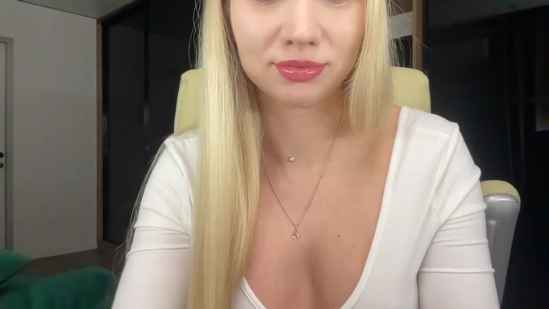 Gallery image thumbnail from Miss_Sylvia's myfreecams stream on, 01/26/2026, 17:24 image 16 of 20
