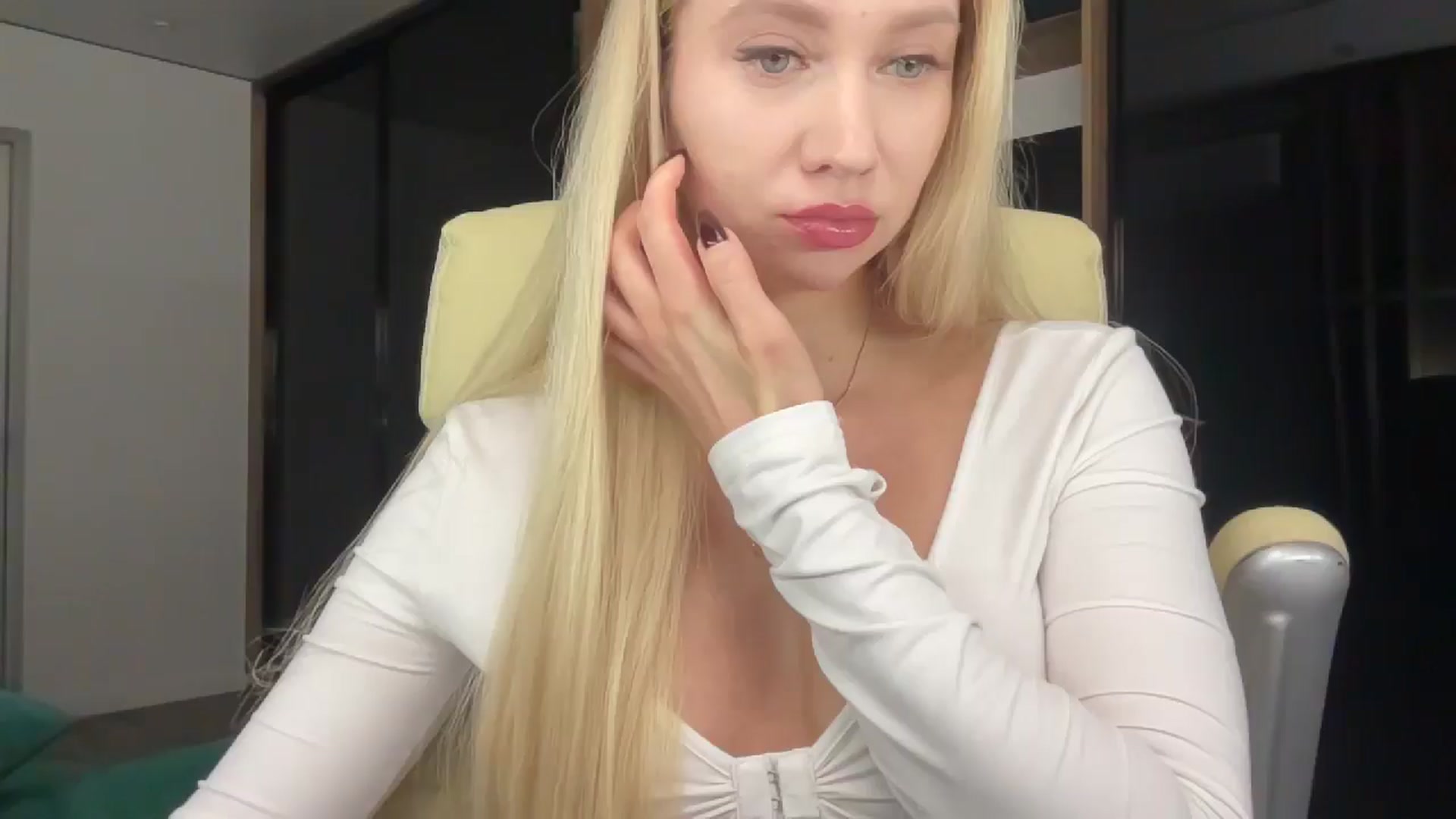 Gallery image thumbnail from Miss_Sylvia's myfreecams stream on, 01/26/2026, 17:24 image 1 of 20