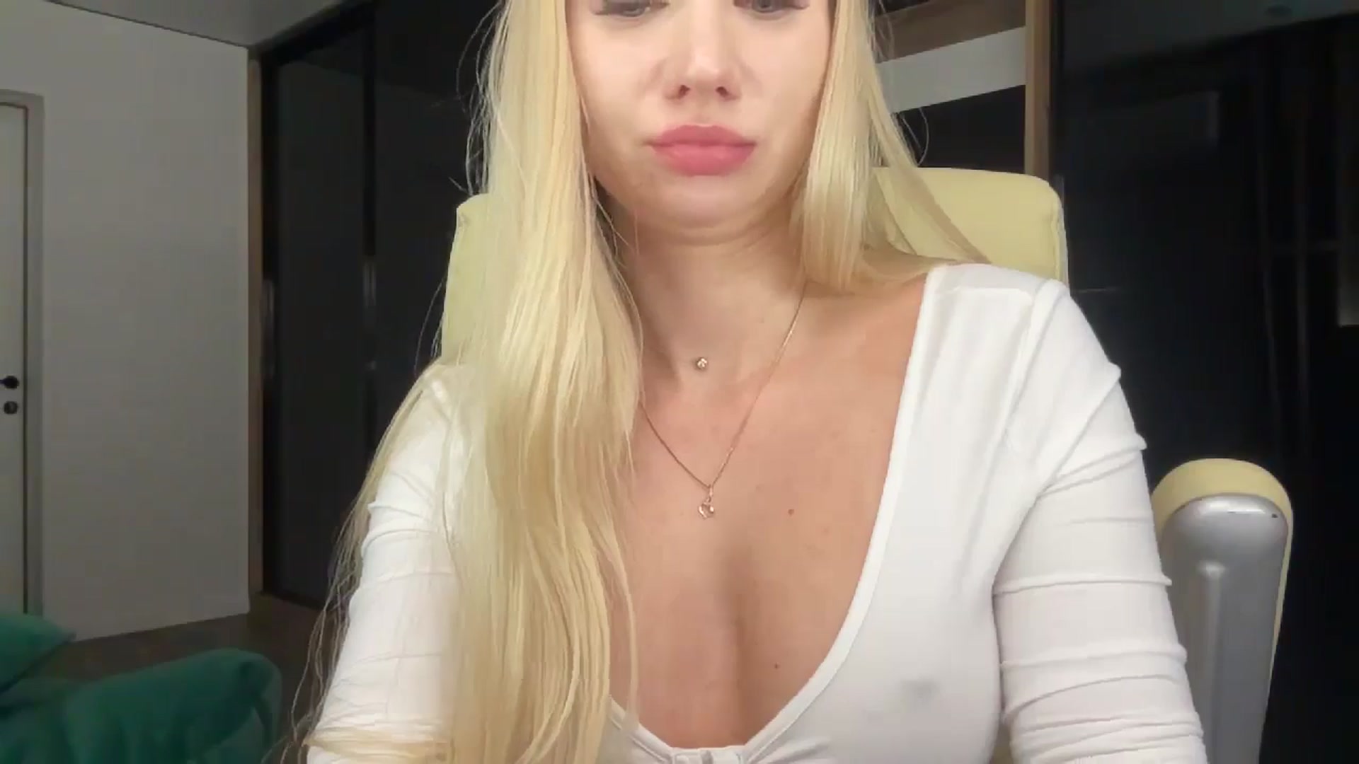 Gallery image thumbnail from Miss_Sylvia's myfreecams stream on, 01/26/2026, 19:34 image 12 of 20
