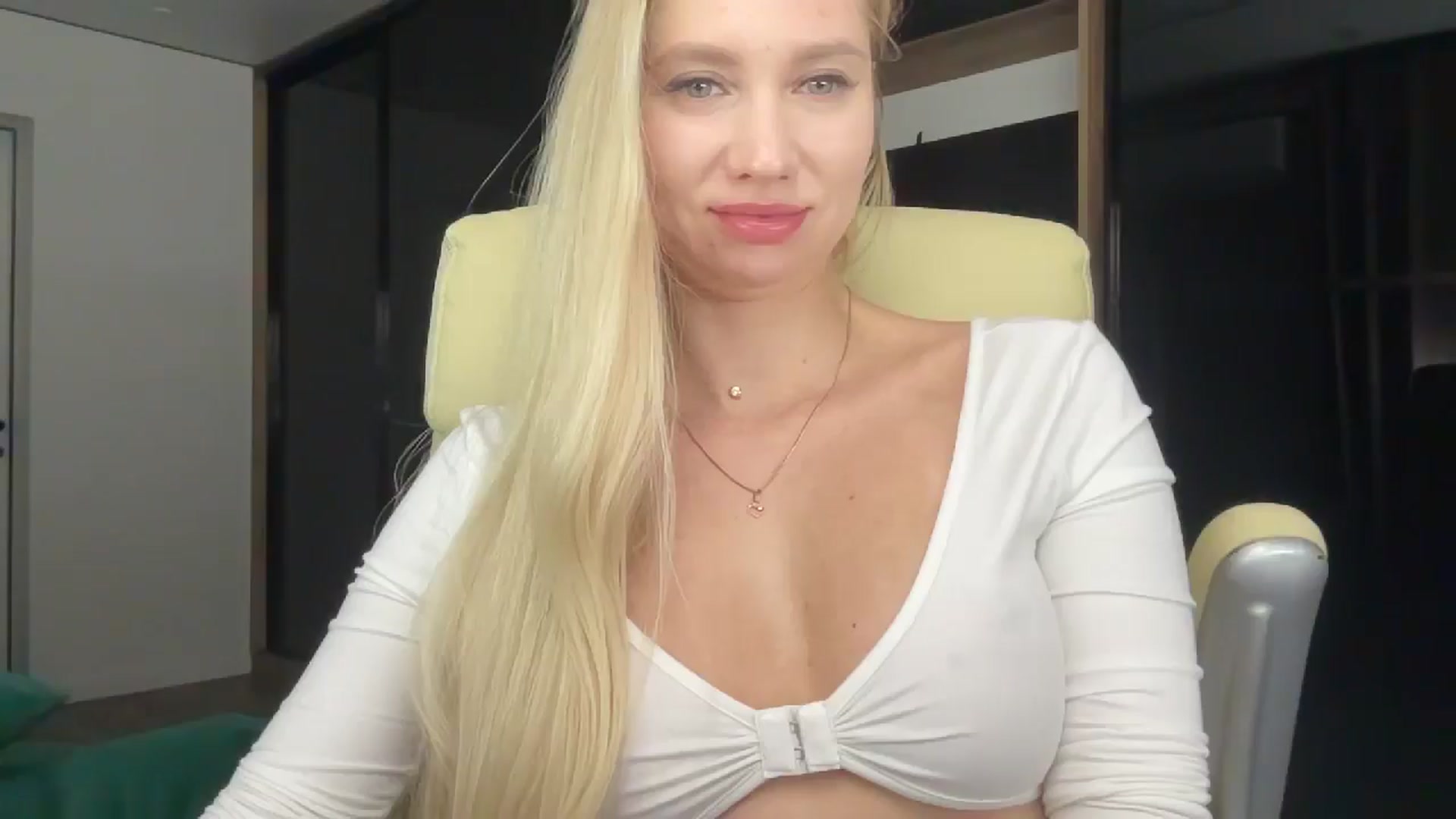 Gallery image thumbnail from Miss_Sylvia's myfreecams stream on, 01/26/2026, 19:34 image 4 of 20
