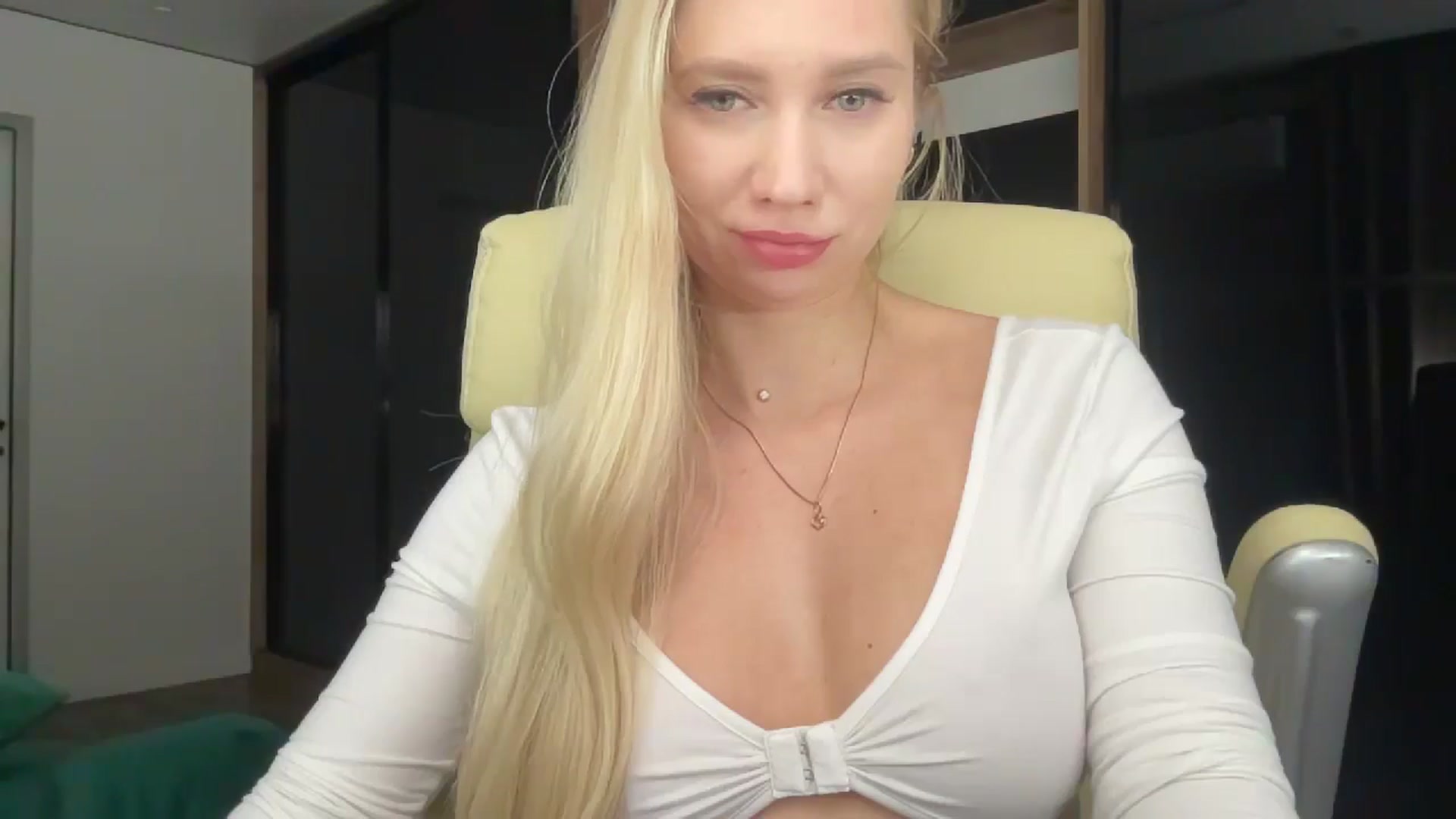 Gallery image thumbnail from Miss_Sylvia's myfreecams stream on, 01/26/2026, 19:34 image 6 of 20