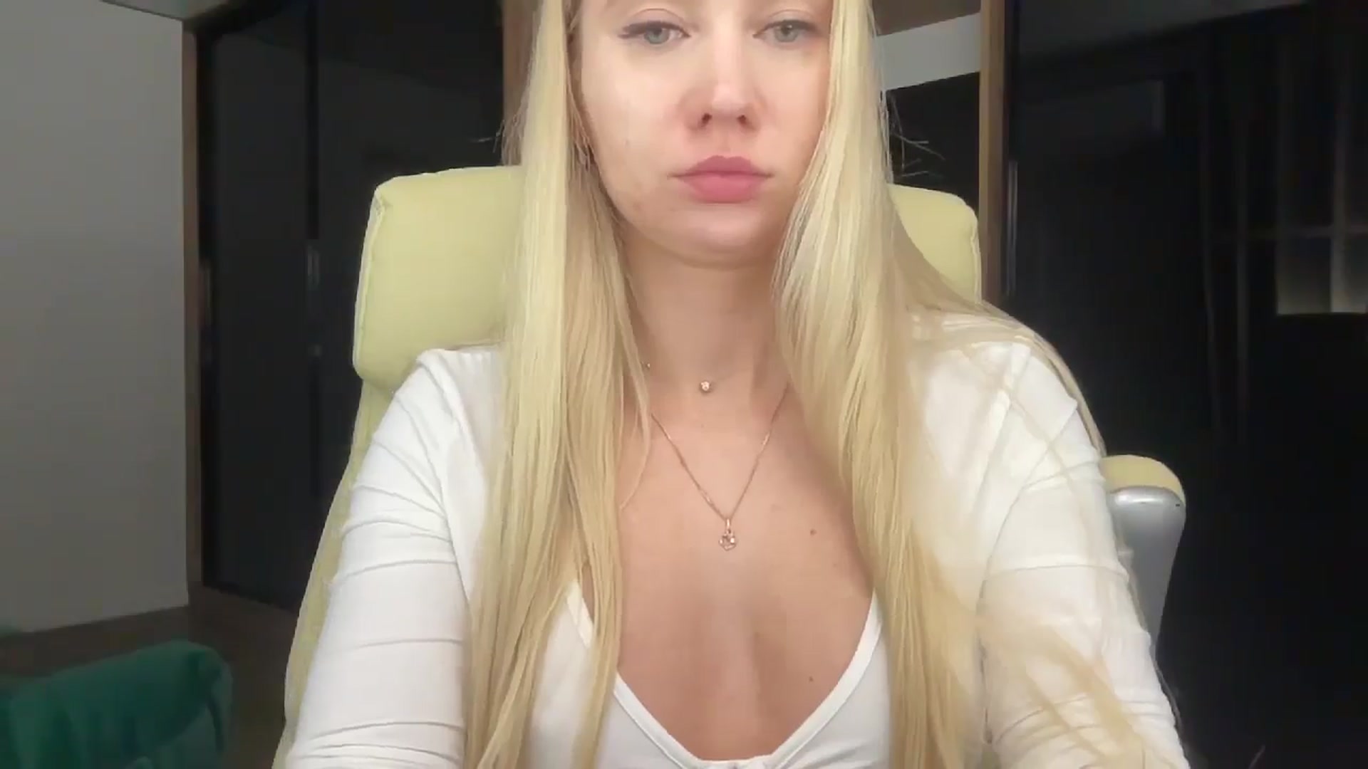 Gallery image thumbnail from Miss_Sylvia's myfreecams stream on, 01/26/2026, 20:26 image 18 of 20