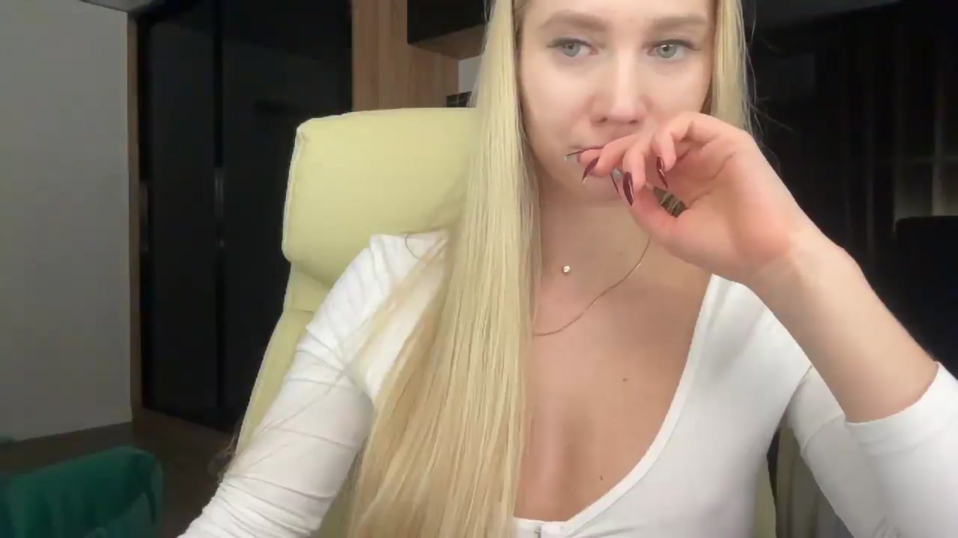 Gallery image thumbnail from Miss_Sylvia's myfreecams stream on, 01/26/2026, 21:18 image 19 of 20