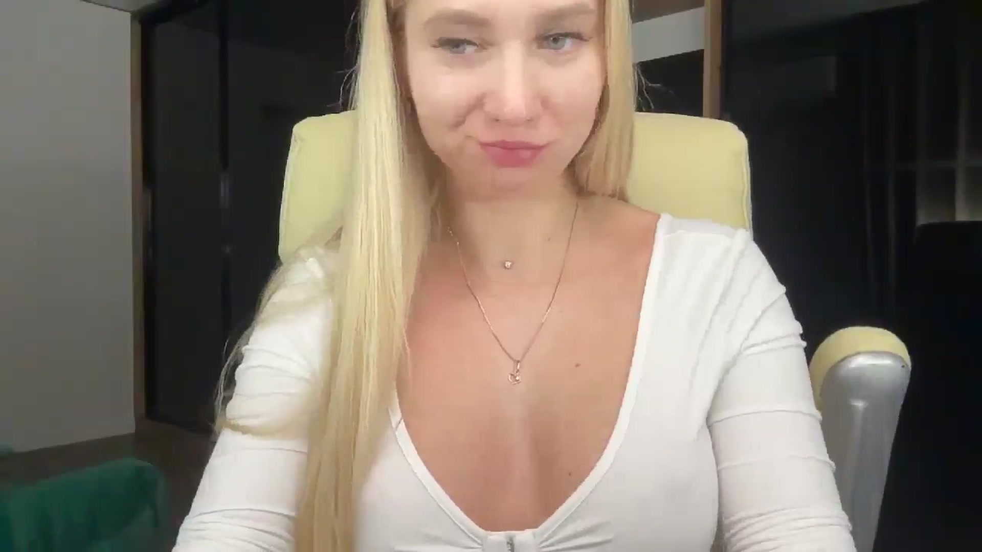 Gallery image thumbnail from Miss_Sylvia's myfreecams stream on, 01/26/2026, 21:18 image 3 of 20