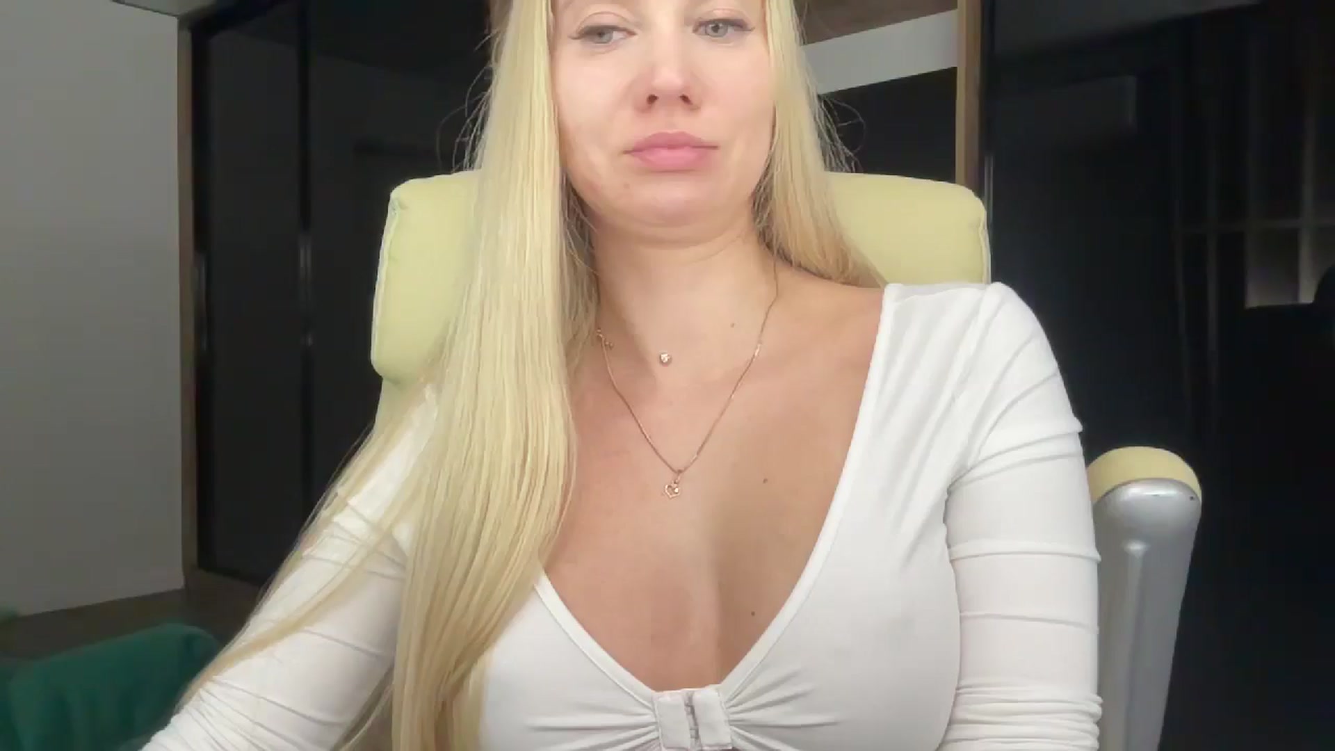 Gallery image thumbnail from Miss_Sylvia's myfreecams stream on, 01/26/2026, 21:18 image 13 of 20