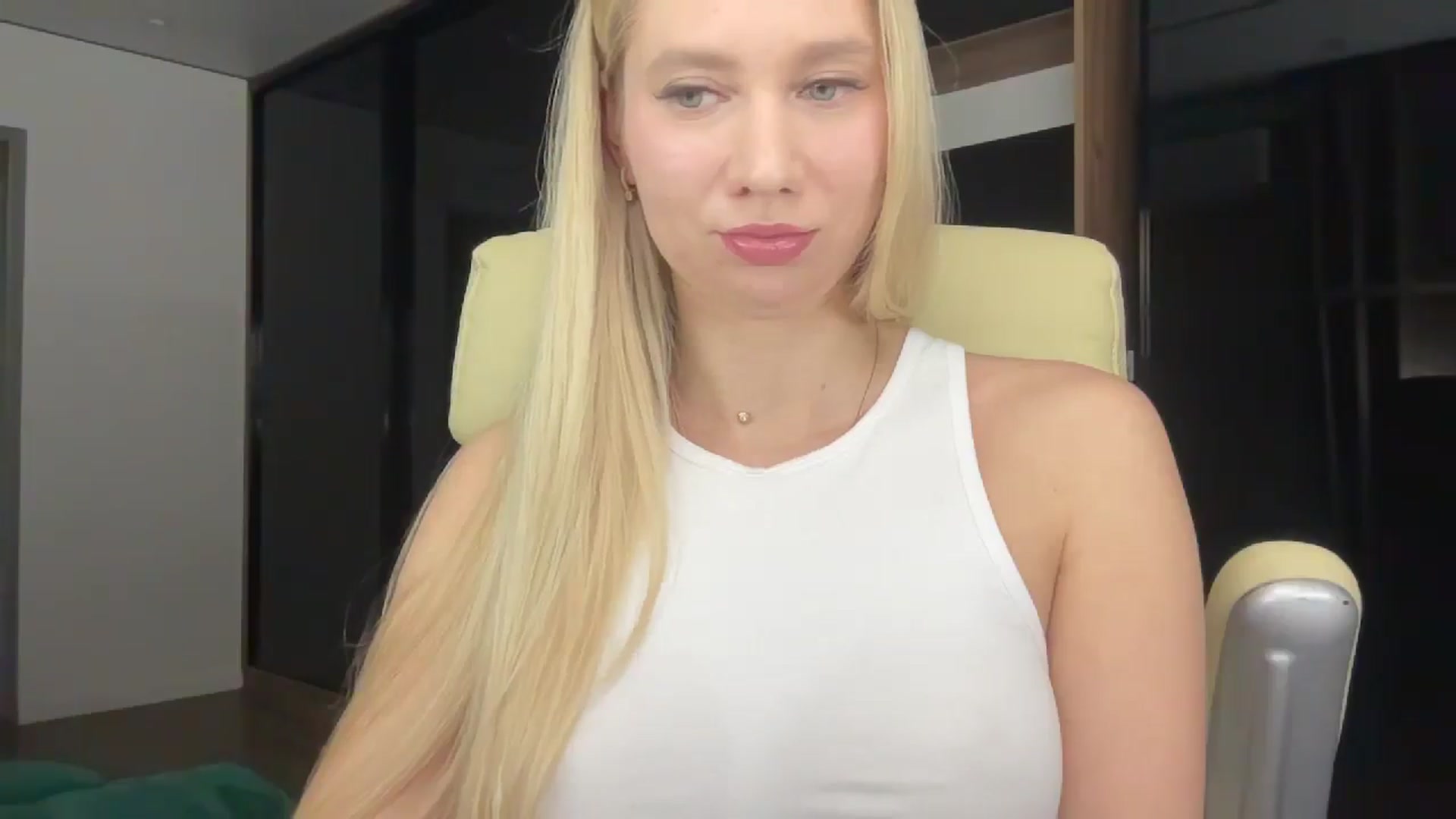 Gallery image thumbnail from Miss_Sylvia's myfreecams stream on, 01/27/2026, 18:17 image 4 of 20