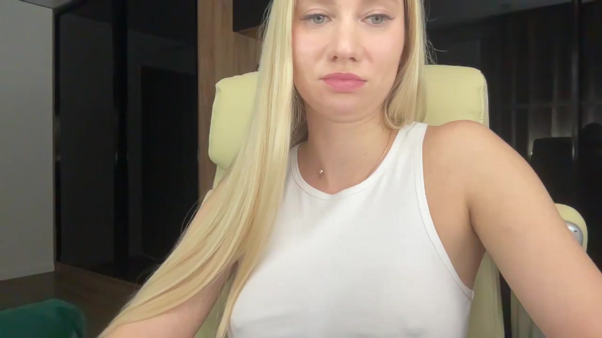 Gallery image thumbnail from Miss_Sylvia's myfreecams stream on, 01/27/2026, 19:22 image 8 of 20