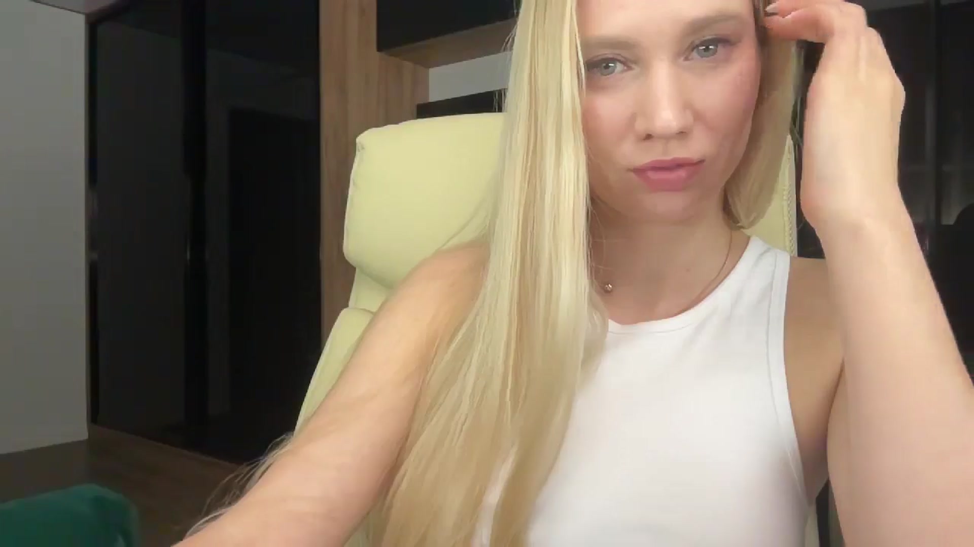 Gallery image thumbnail from Miss_Sylvia's myfreecams stream on, 01/27/2026, 19:22 image 7 of 20