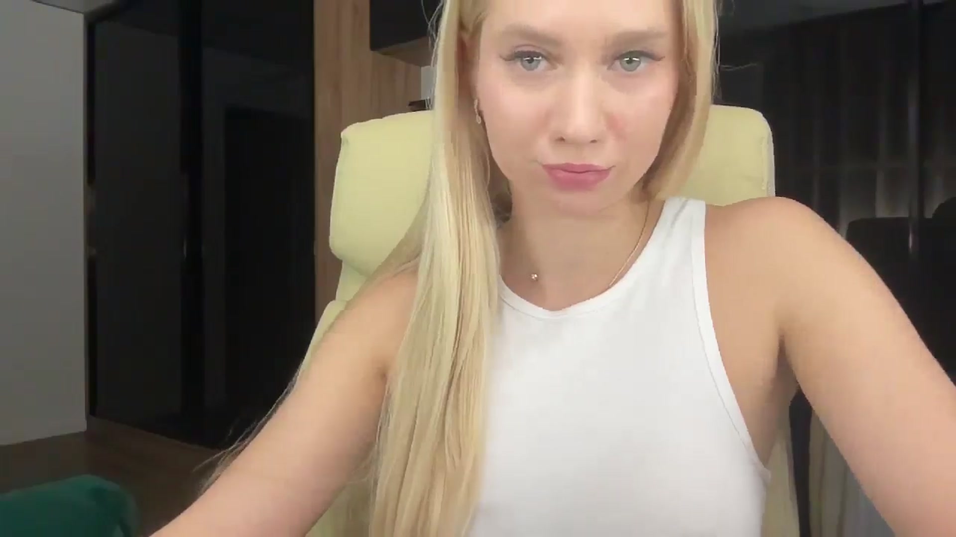 Gallery image thumbnail from Miss_Sylvia's myfreecams stream on, 01/27/2026, 19:22 image 5 of 20