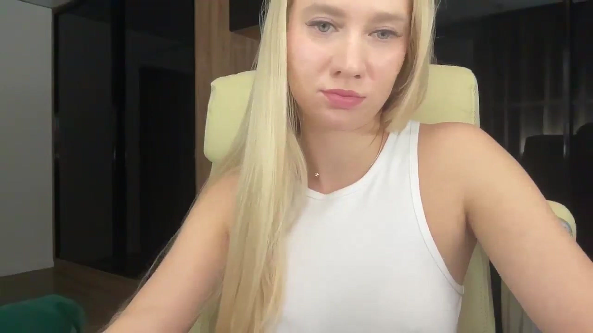 Gallery image thumbnail from Miss_Sylvia's myfreecams stream on, 01/27/2026, 19:22 image 6 of 20