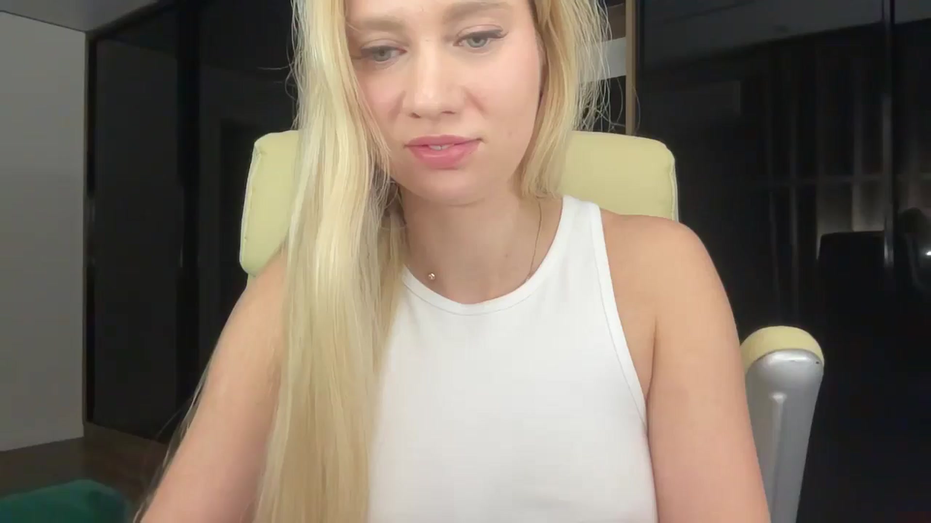 Gallery image thumbnail from Miss_Sylvia's myfreecams stream on, 01/27/2026, 19:22 image 20 of 20