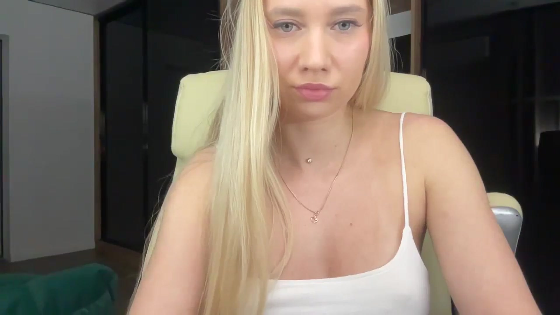 Gallery image thumbnail from Miss_Sylvia's myfreecams stream on, 01/28/2026, 20:11 image 9 of 20