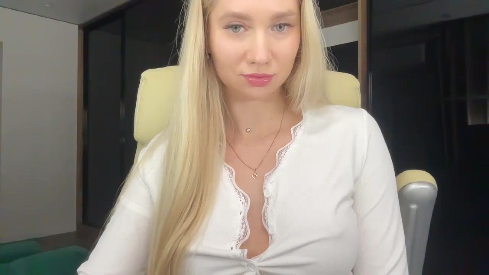 Gallery image thumbnail from Miss_Sylvia's myfreecams stream on, 01/29/2026, 22:03 image 8 of 20