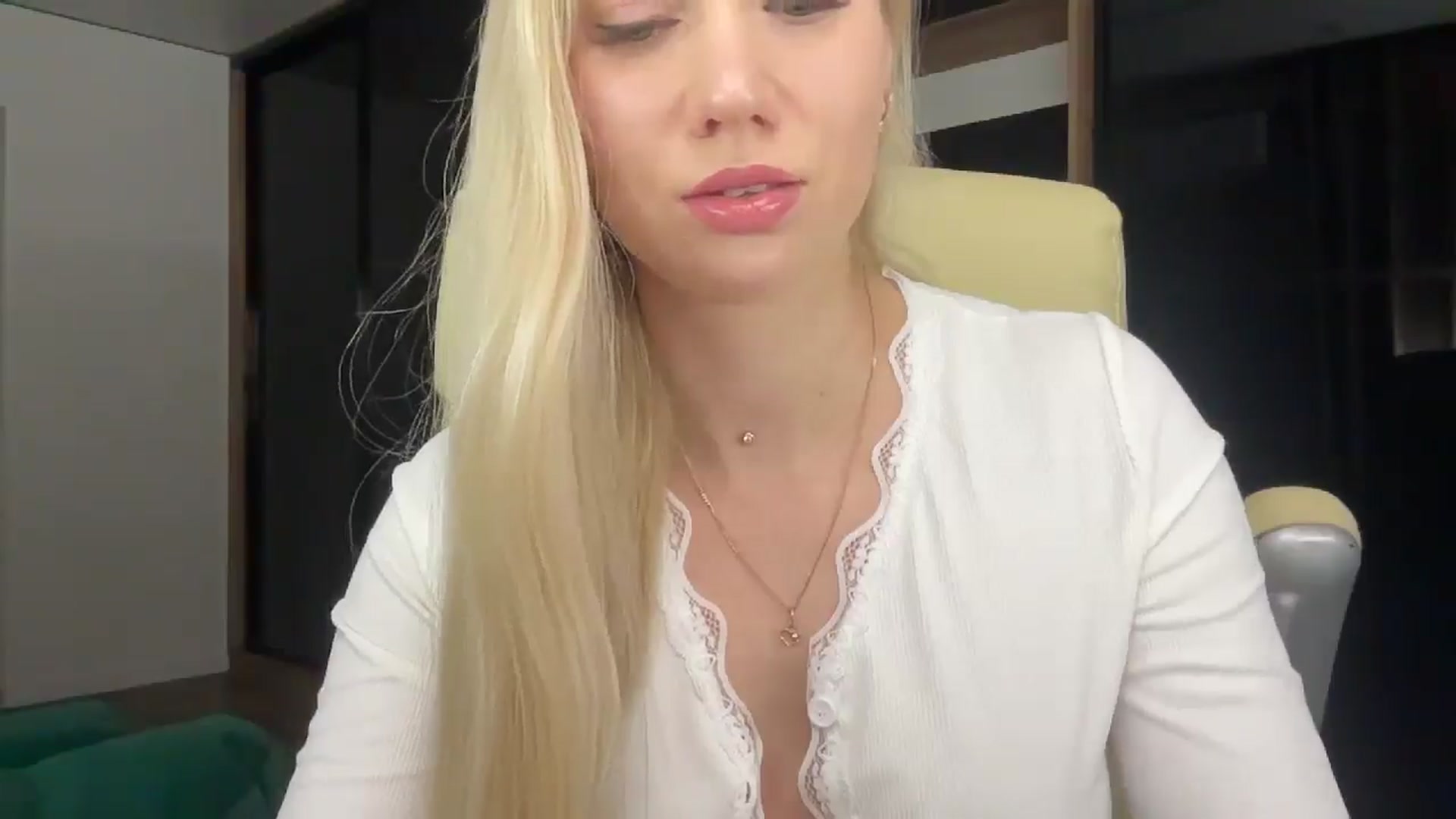 Gallery image thumbnail from Miss_Sylvia's myfreecams stream on, 01/29/2026, 22:03 image 14 of 20