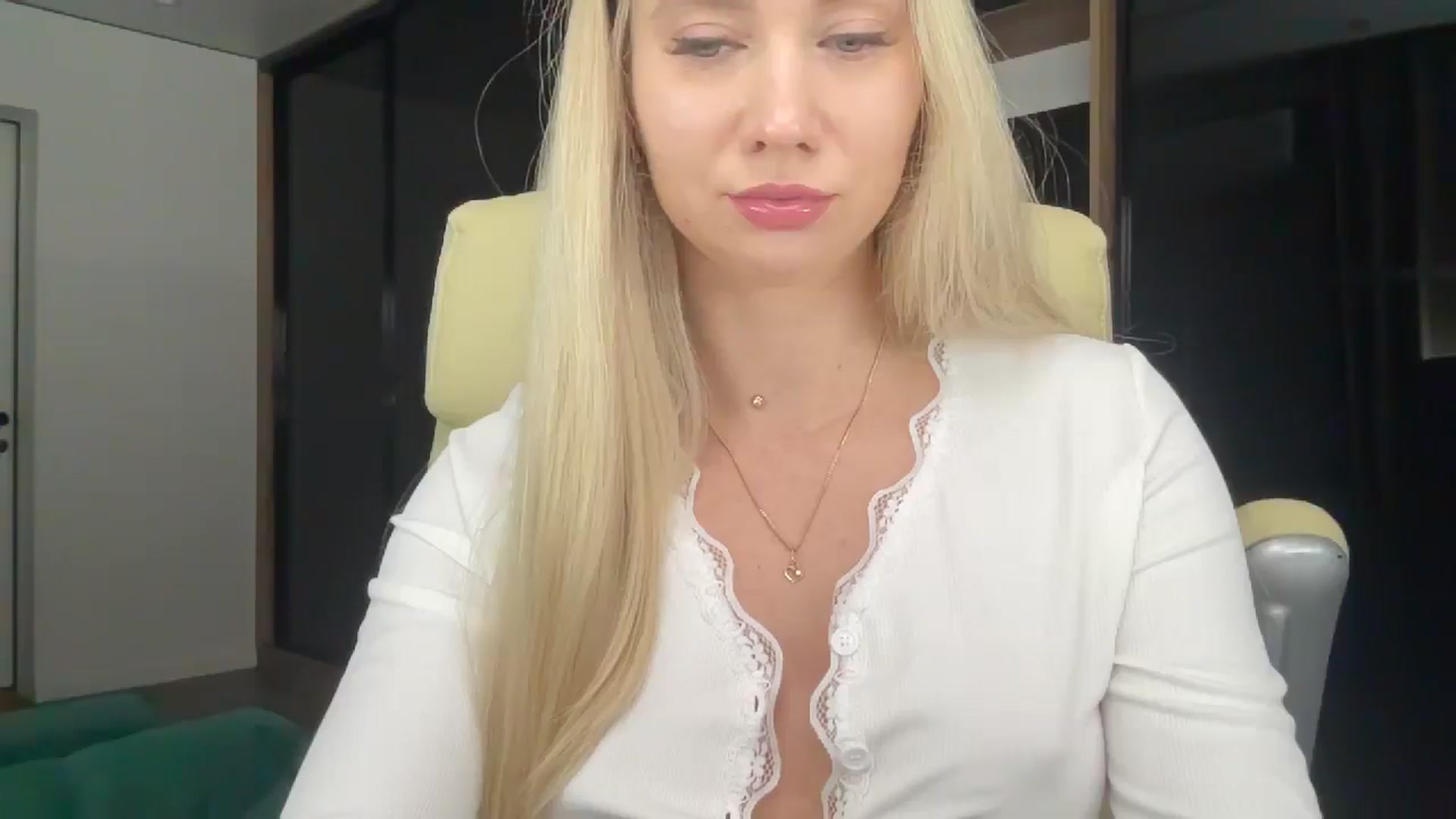 Gallery image thumbnail from Miss_Sylvia's myfreecams stream on, 01/29/2026, 22:03 image 3 of 20