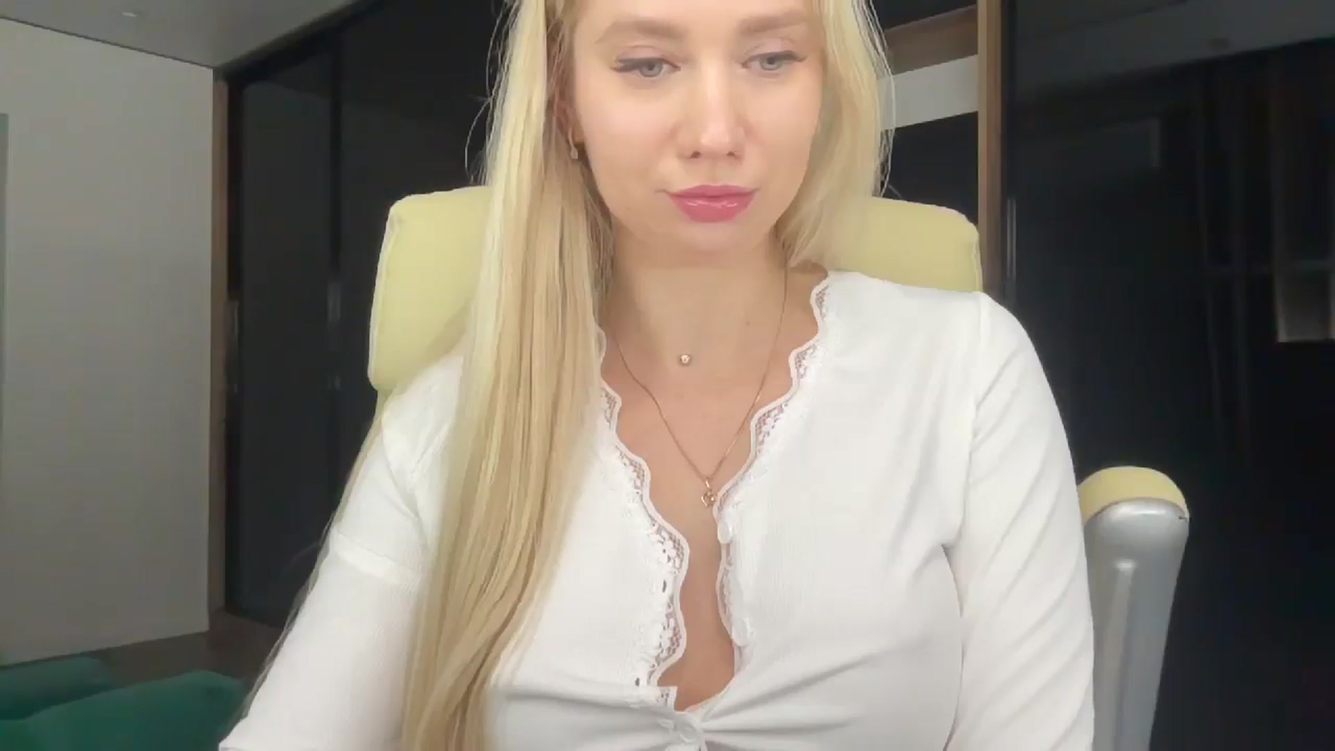 Gallery image thumbnail from Miss_Sylvia's myfreecams stream on, 01/29/2026, 22:03 image 7 of 20