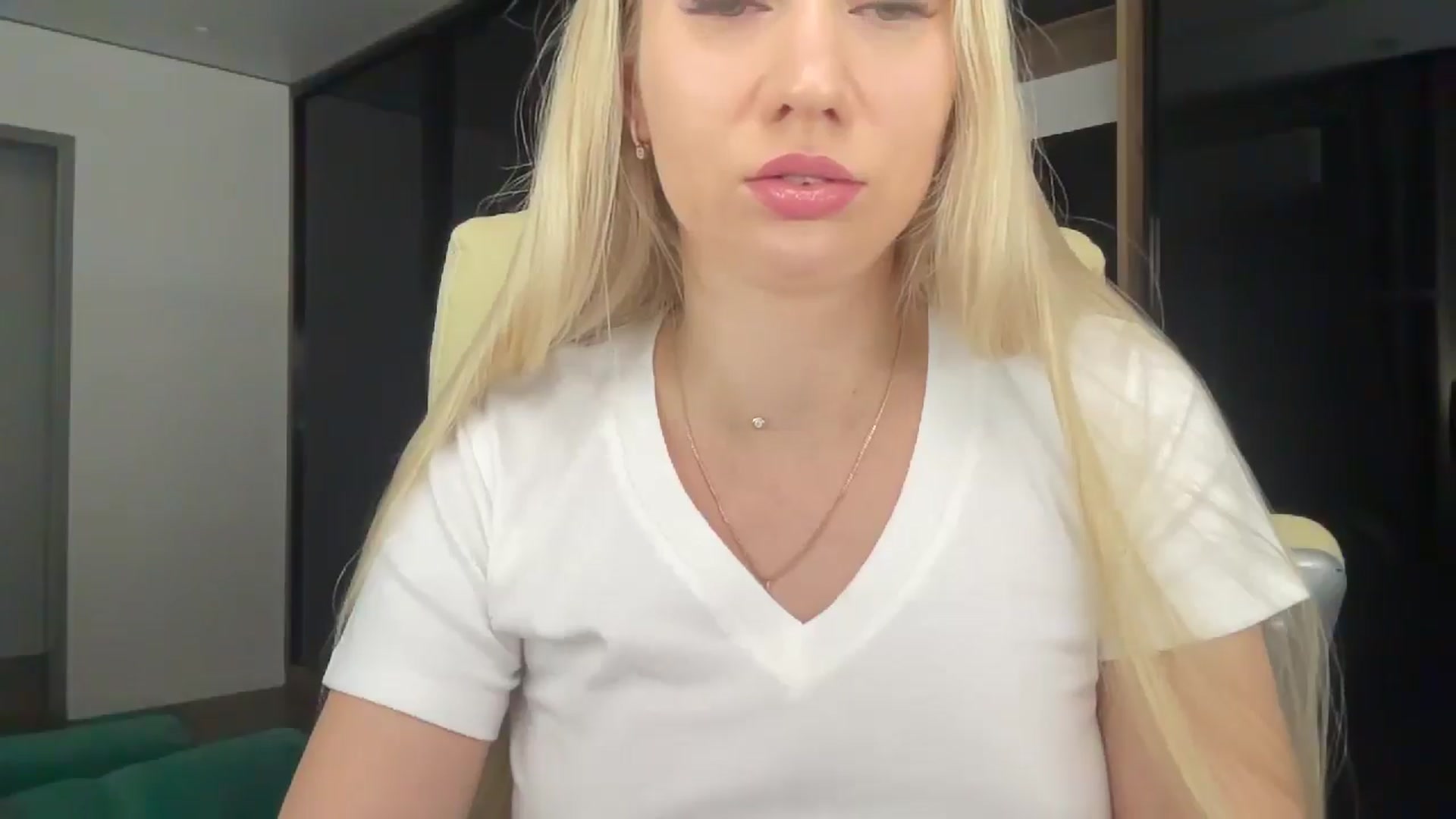 Gallery image thumbnail from Miss_Sylvia's myfreecams stream on, 01/30/2026, 17:16 image 9 of 20