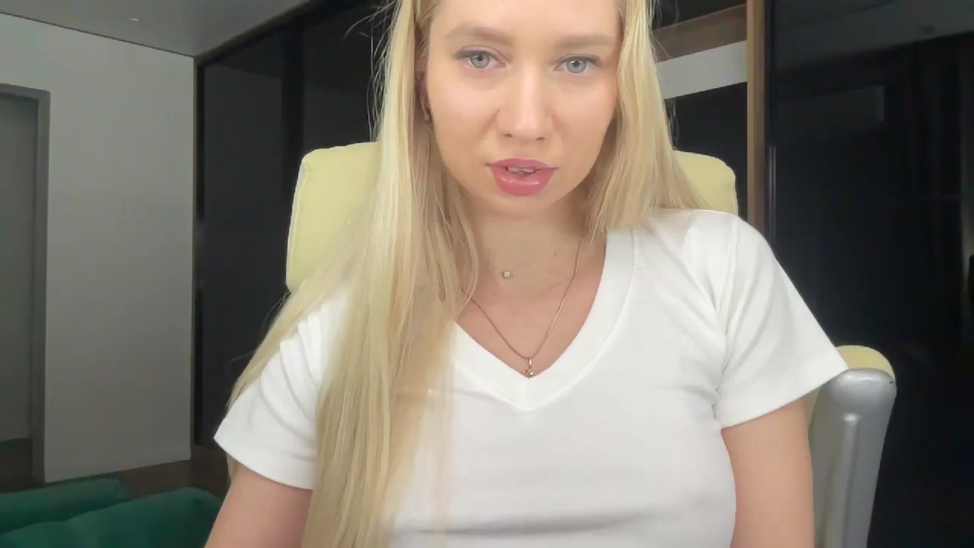 Gallery image thumbnail from Miss_Sylvia's myfreecams stream on, 01/30/2026, 17:16 image 18 of 20