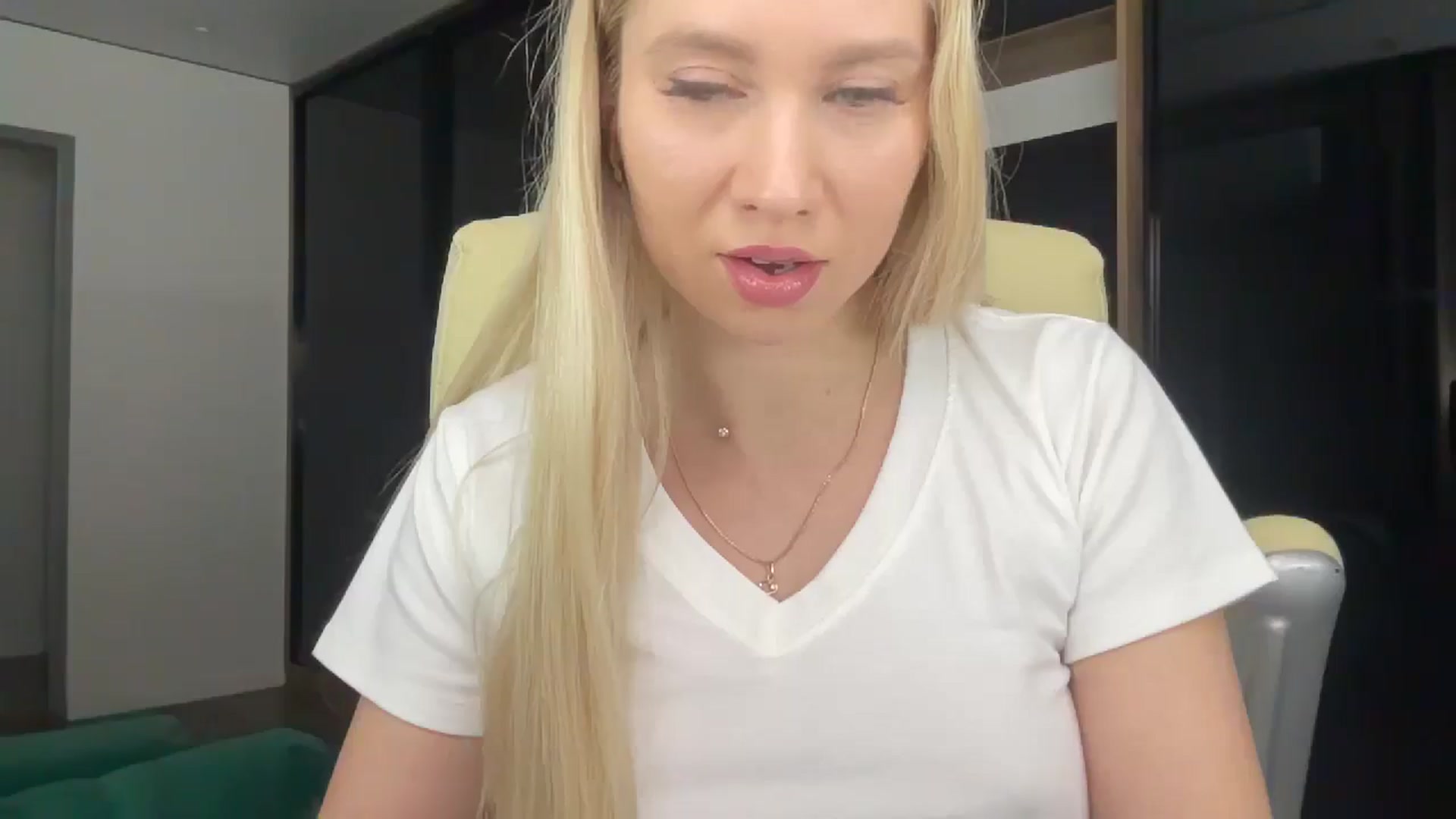 Gallery image thumbnail from Miss_Sylvia's myfreecams stream on, 01/30/2026, 17:16 image 16 of 20