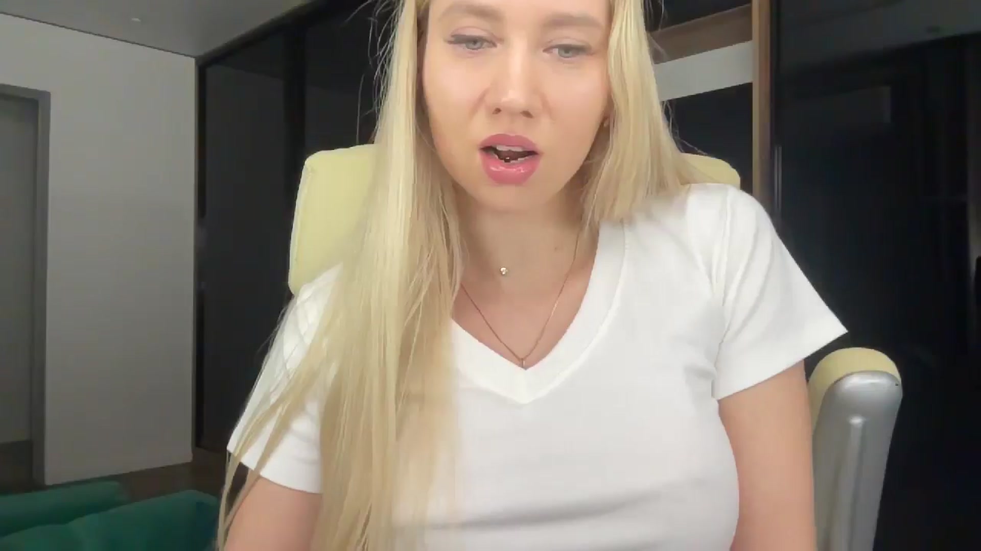 Gallery image thumbnail from Miss_Sylvia's myfreecams stream on, 01/30/2026, 17:16 image 19 of 20