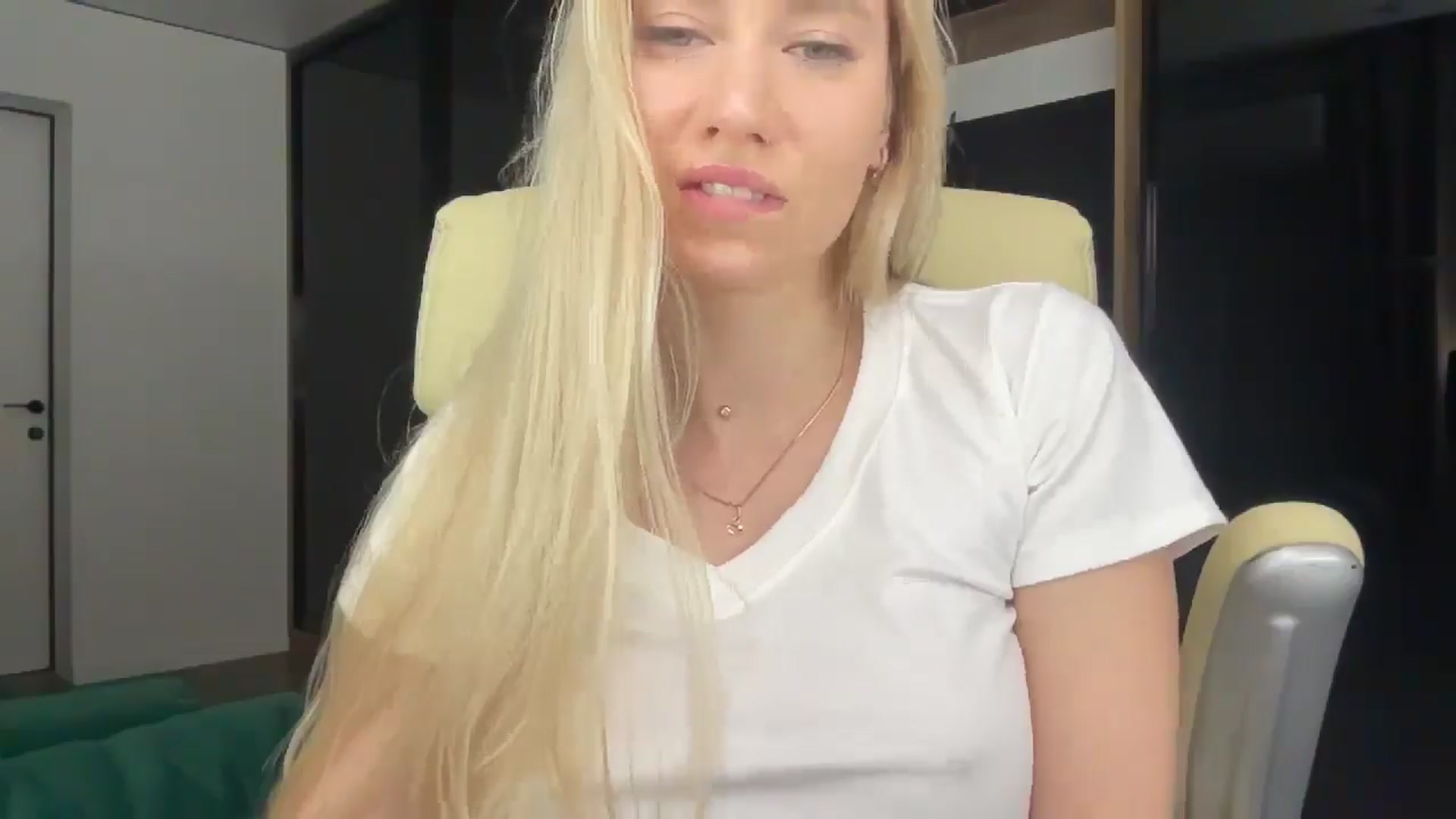 Gallery image thumbnail from Miss_Sylvia's myfreecams stream on, 01/30/2026, 19:32 image 8 of 20