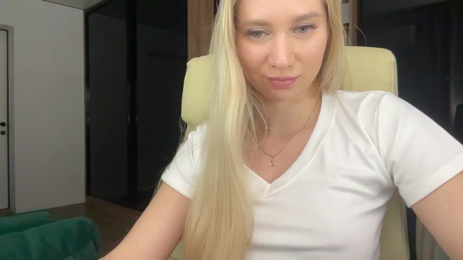 Gallery image thumbnail from Miss_Sylvia's myfreecams stream on, 01/30/2026, 19:32 image 13 of 20