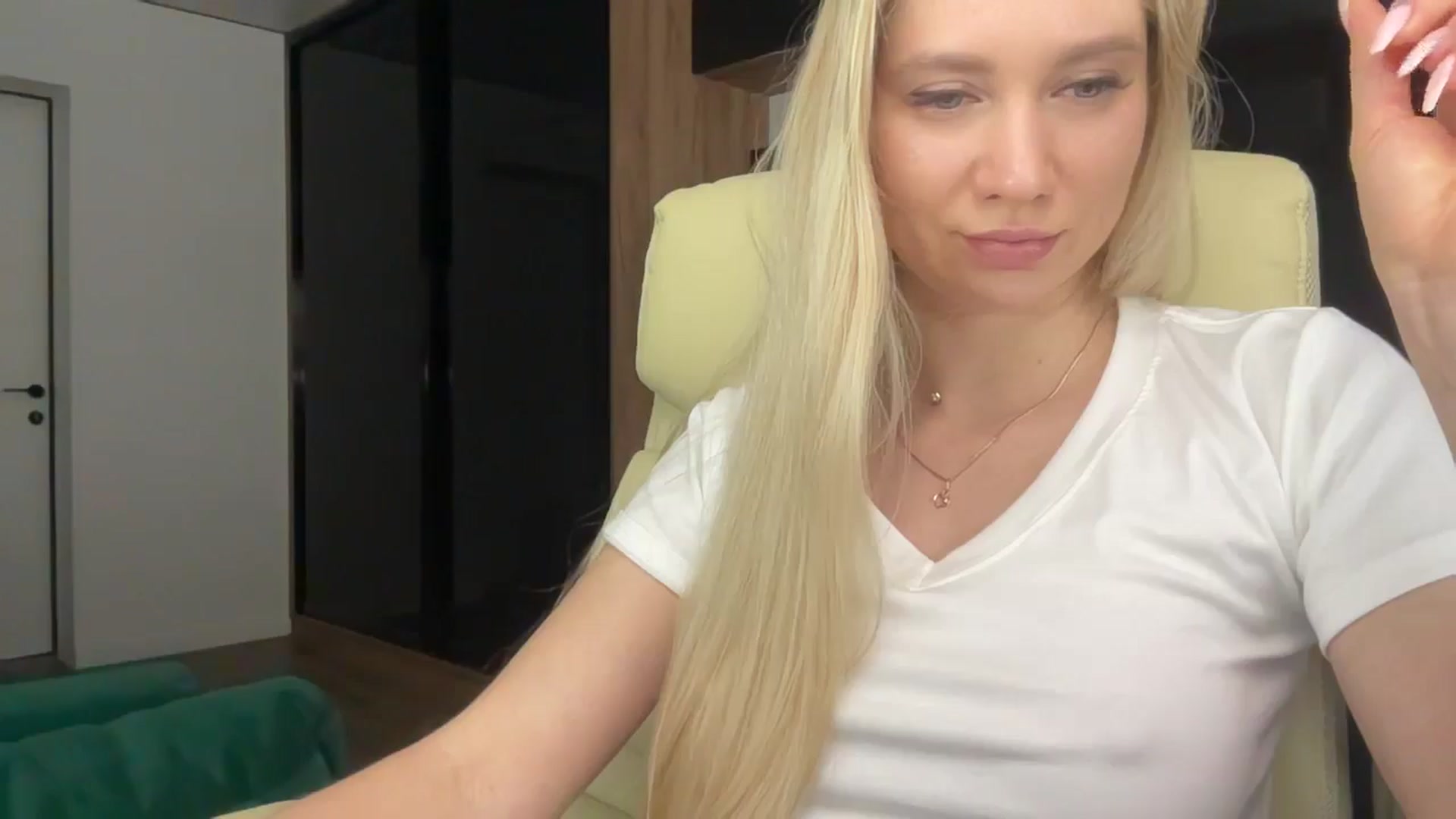 Gallery image thumbnail from Miss_Sylvia's myfreecams stream on, 01/30/2026, 19:32 image 12 of 20