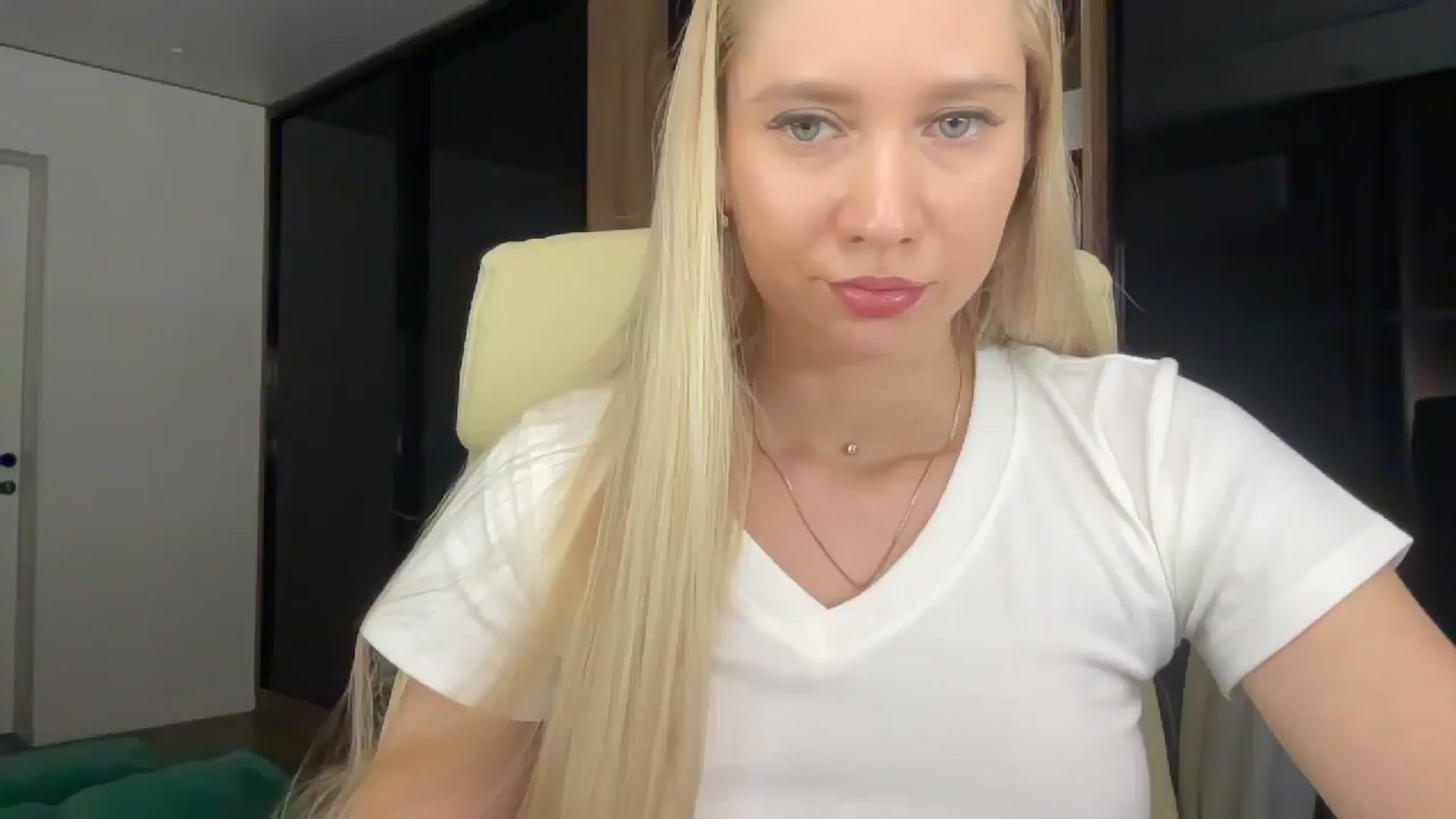 Gallery image thumbnail from Miss_Sylvia's myfreecams stream on, 01/30/2026, 21:30 image 1 of 20