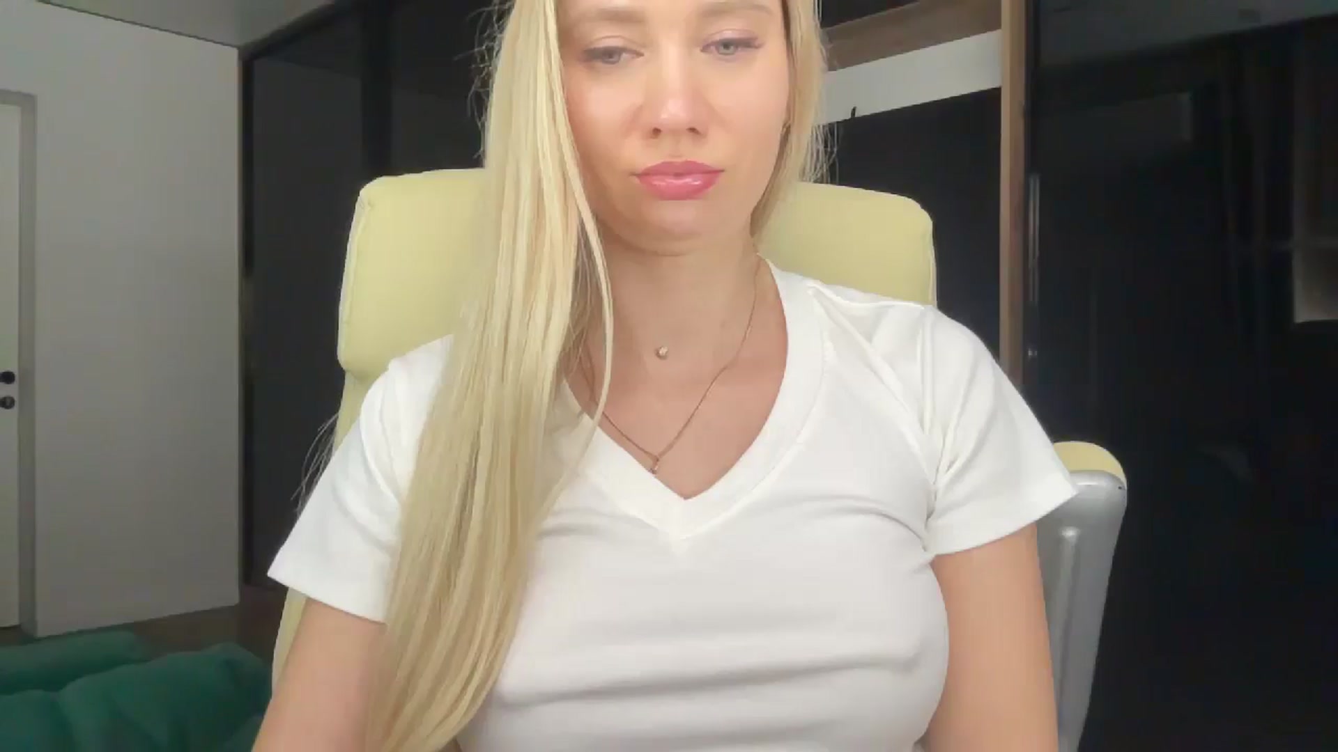 Gallery image thumbnail from Miss_Sylvia's myfreecams stream on, 01/30/2026, 21:30 image 11 of 20