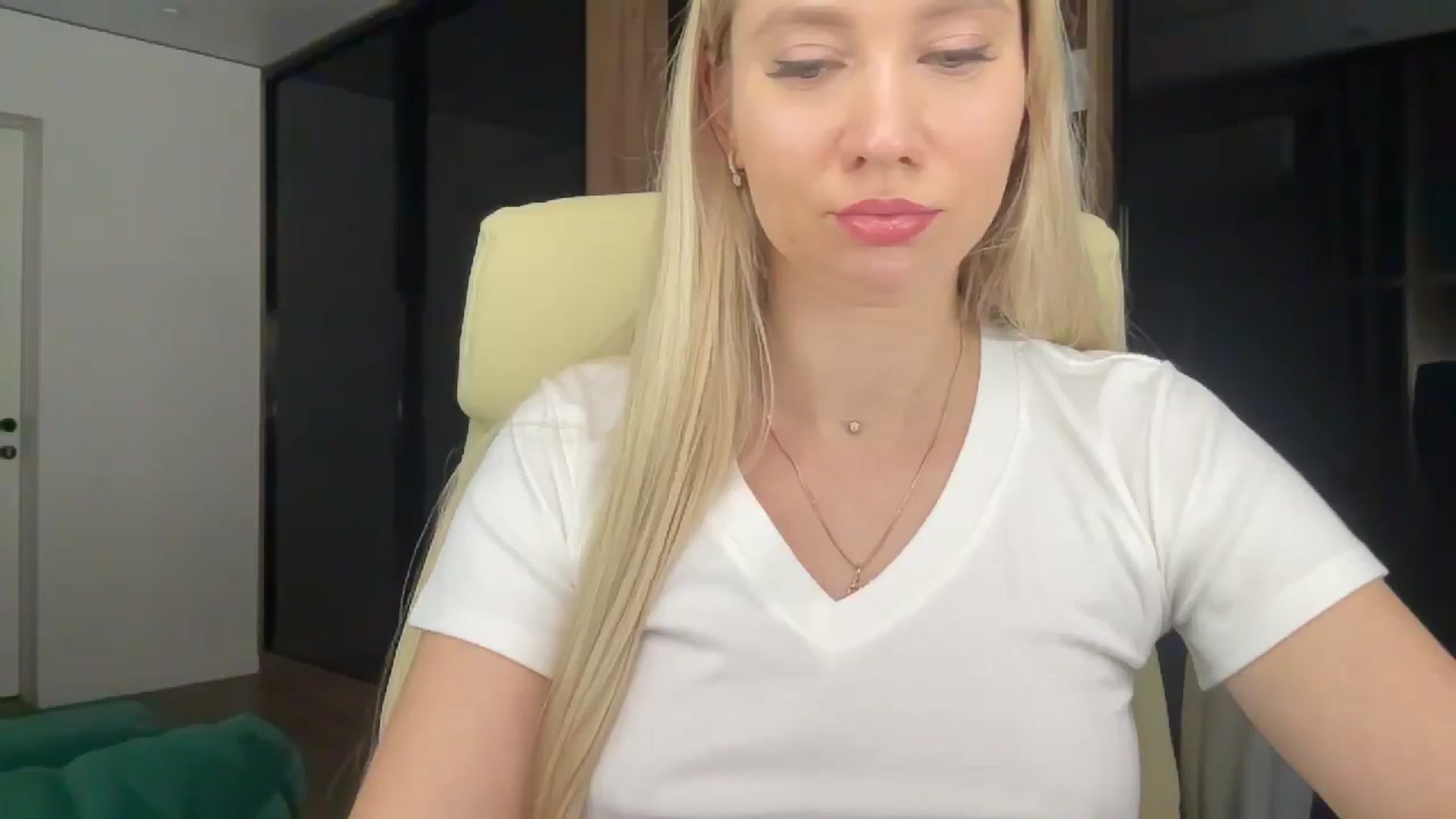 Gallery image thumbnail from Miss_Sylvia's myfreecams stream on, 01/30/2026, 21:30 image 3 of 20