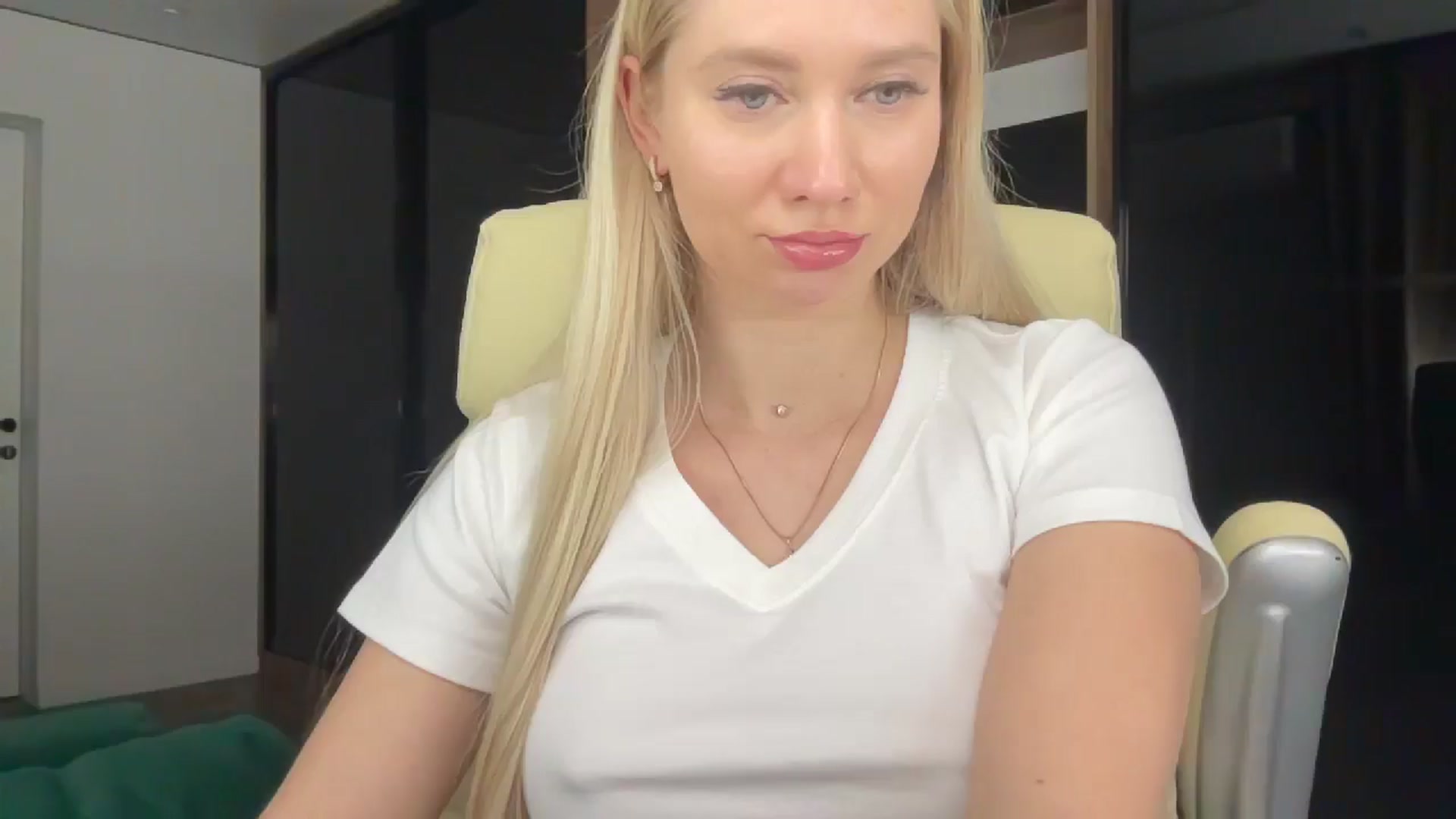 Gallery image thumbnail from Miss_Sylvia's myfreecams stream on, 01/30/2026, 21:30 image 2 of 20