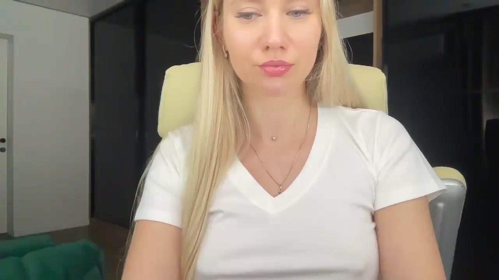 Gallery image thumbnail from Miss_Sylvia's myfreecams stream on, 01/30/2026, 21:30 image 4 of 20