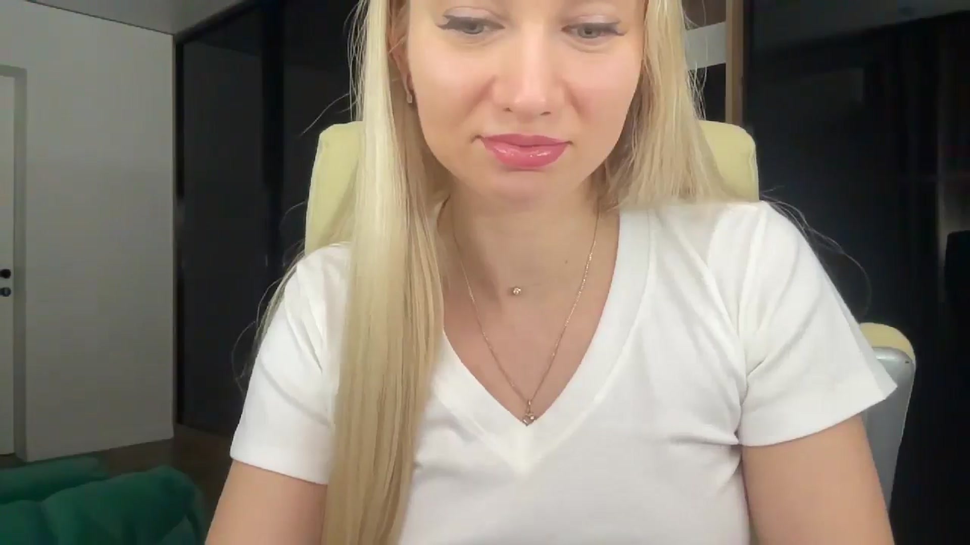 Gallery image thumbnail from Miss_Sylvia's myfreecams stream on, 01/30/2026, 21:30 image 6 of 20