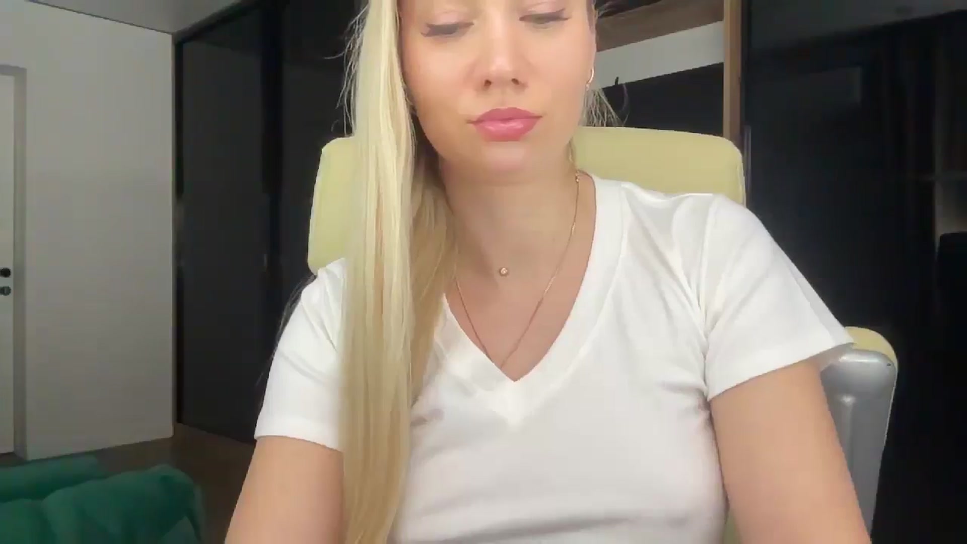 Gallery image thumbnail from Miss_Sylvia's myfreecams stream on, 01/30/2026, 21:30 image 13 of 20