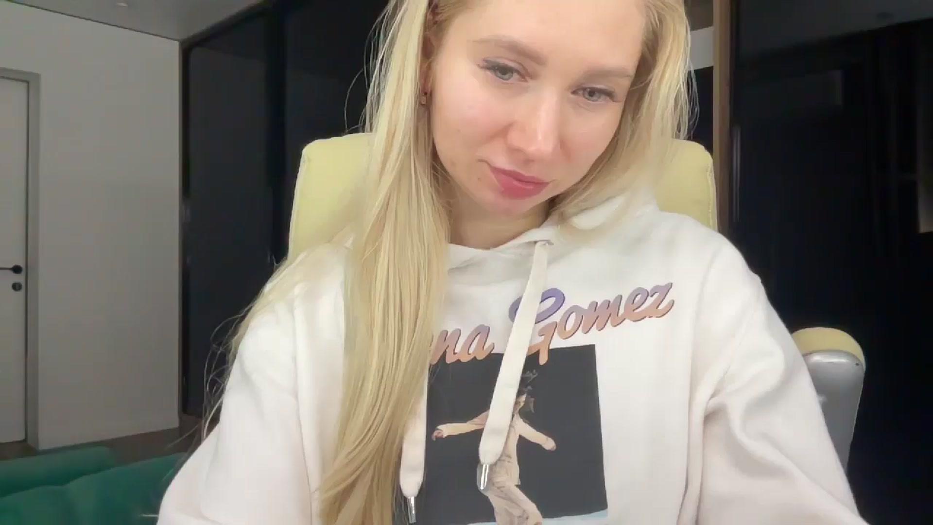 Gallery image thumbnail from Miss_Sylvia's myfreecams stream on, 01/31/2026, 18:49 image 18 of 20