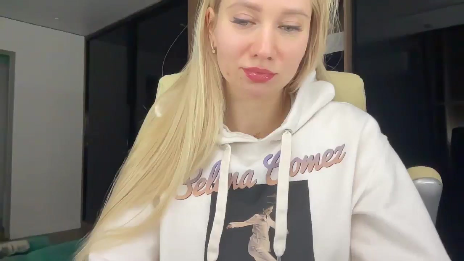 Gallery image thumbnail from Miss_Sylvia's myfreecams stream on, 01/31/2026, 20:10 image 1 of 20