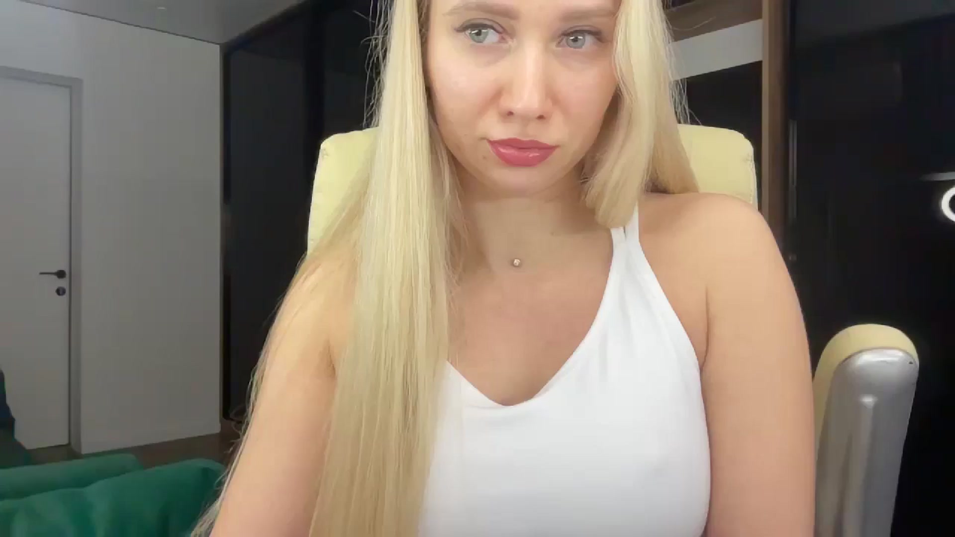 Gallery image thumbnail from Miss_Sylvia's myfreecams stream on, 02/01/2026, 21:24 image 5 of 20
