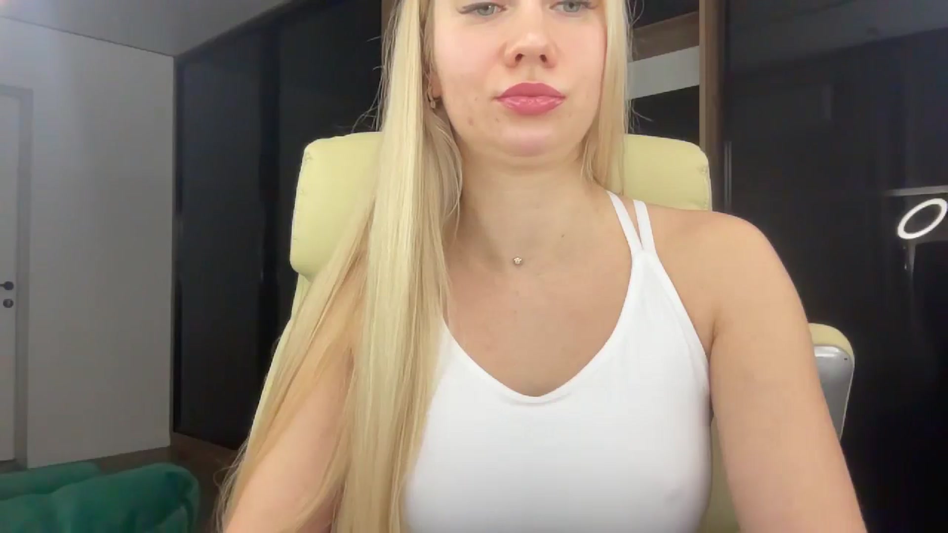 Gallery image thumbnail from Miss_Sylvia's myfreecams stream on, 02/01/2026, 21:24 image 19 of 20